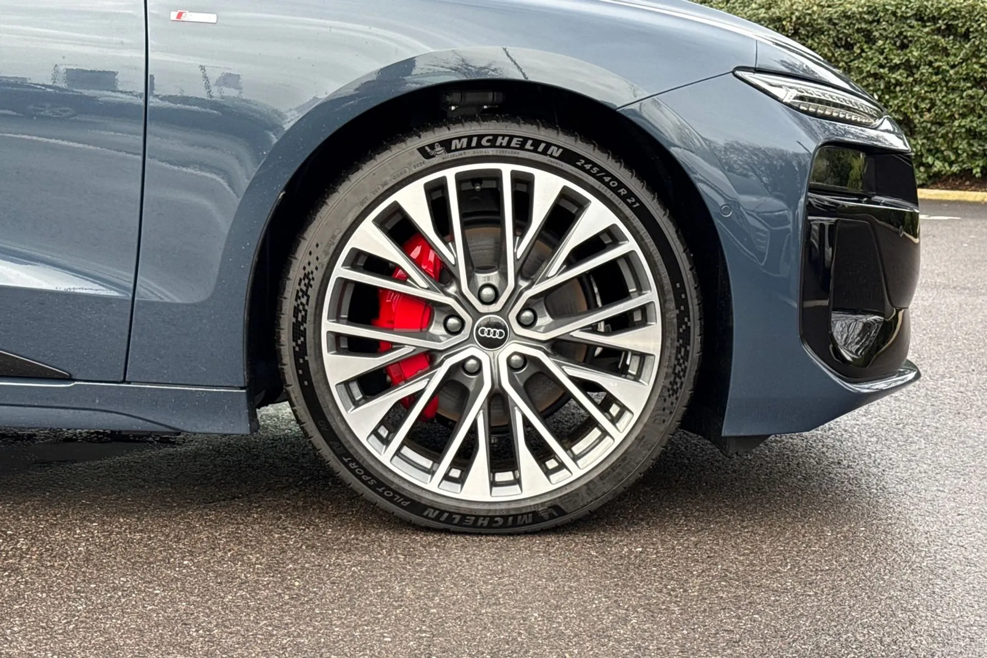 Audi A6 e-tron Avant thumbnail image number 21