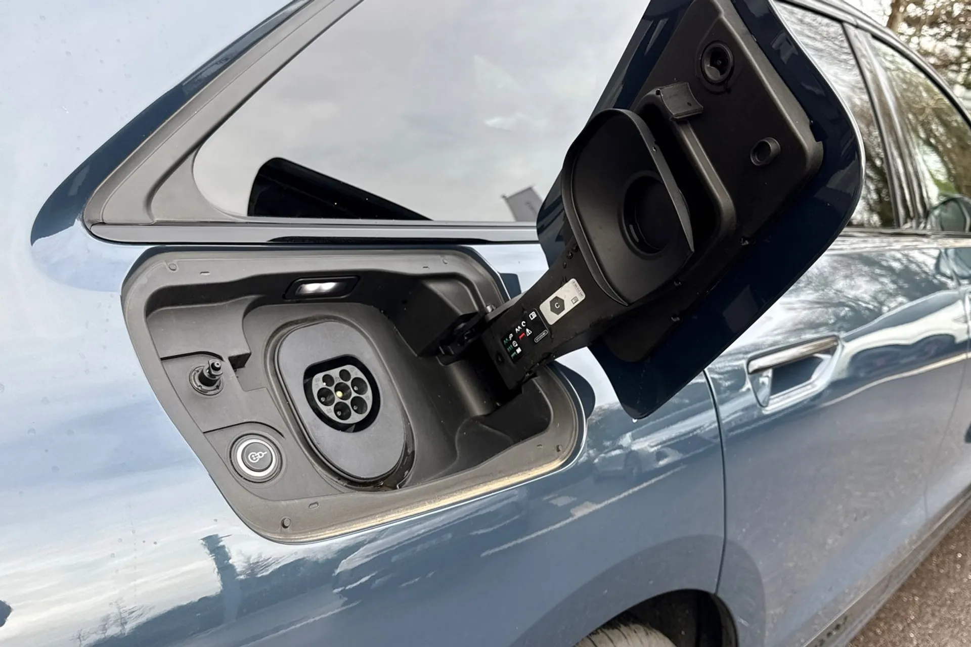 Audi A6 e-tron Avant thumbnail image number 35