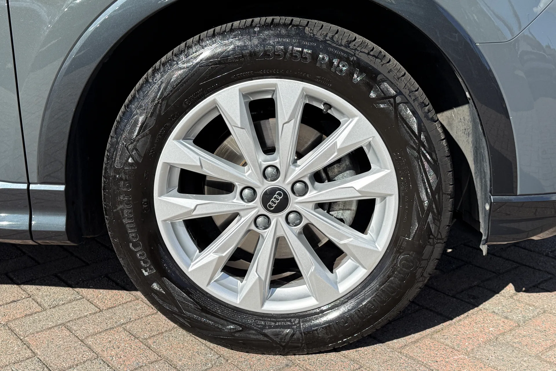 Audi Q3 thumbnail image number 46