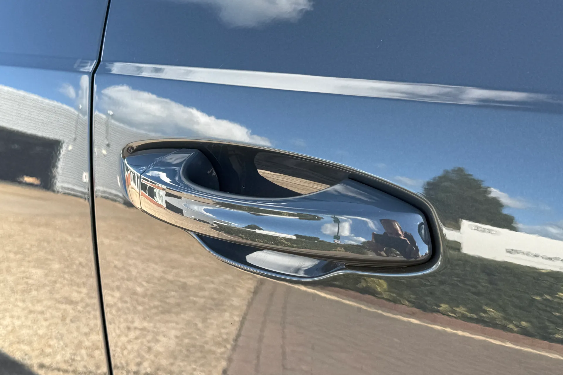 Audi Q3 thumbnail image number 50