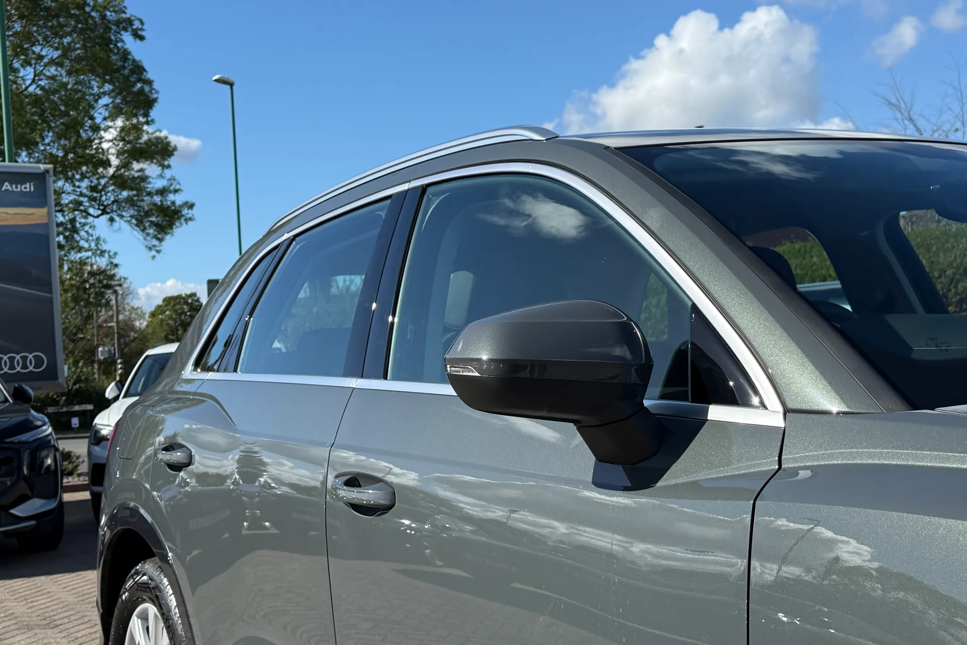 Audi Q3 thumbnail image number 47