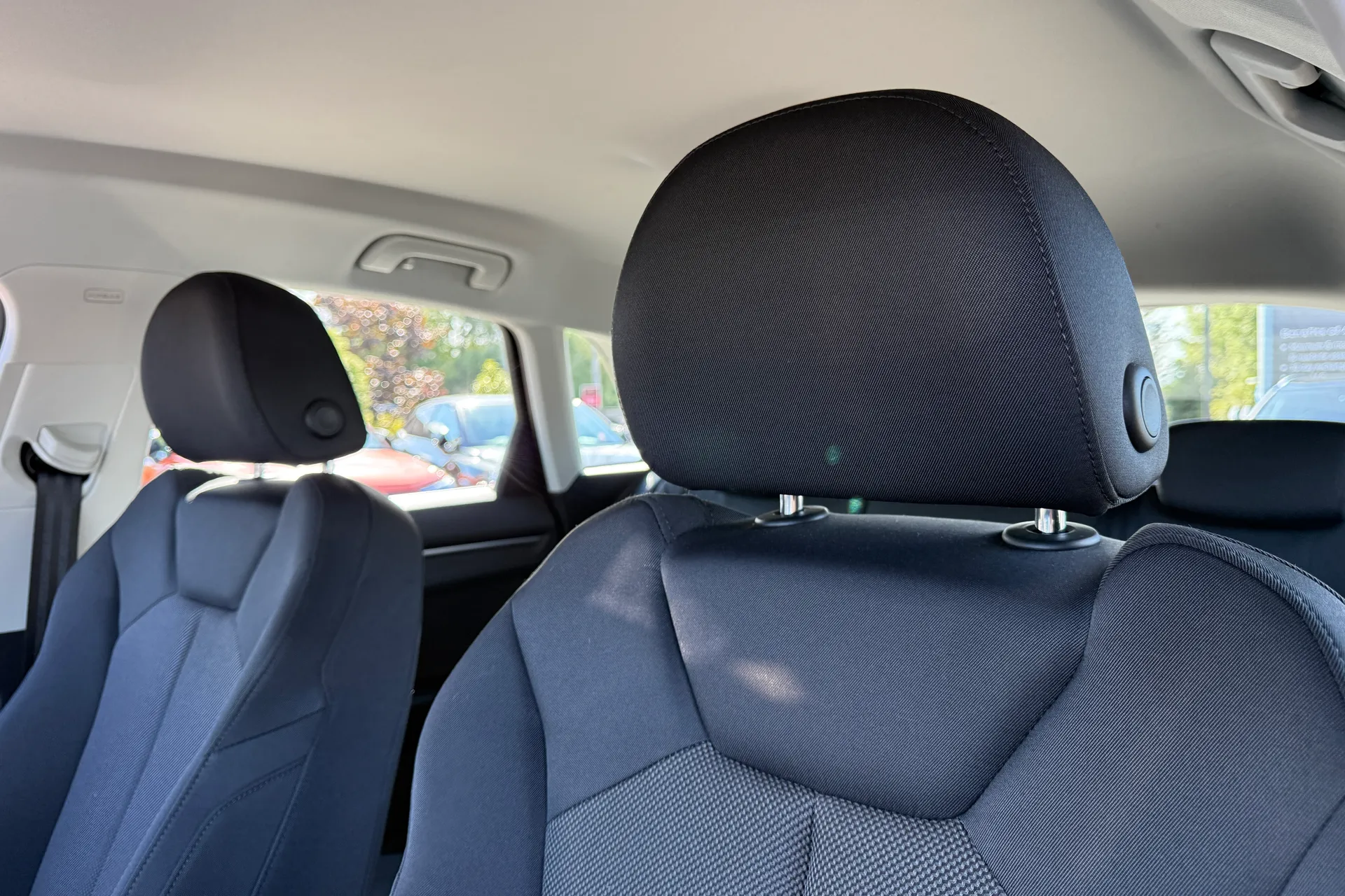 Audi Q3 thumbnail image number 31