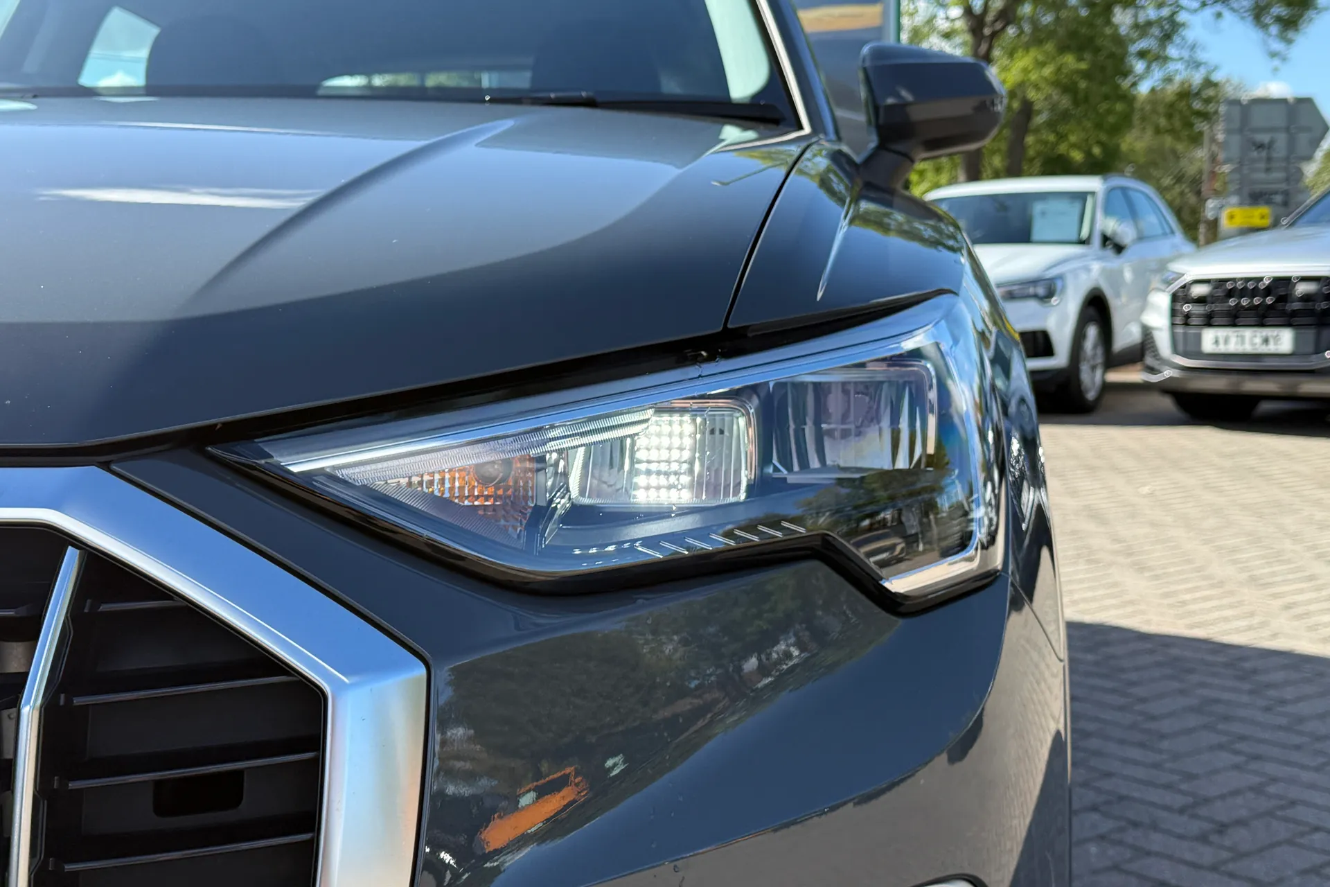Audi Q3 thumbnail image number 51