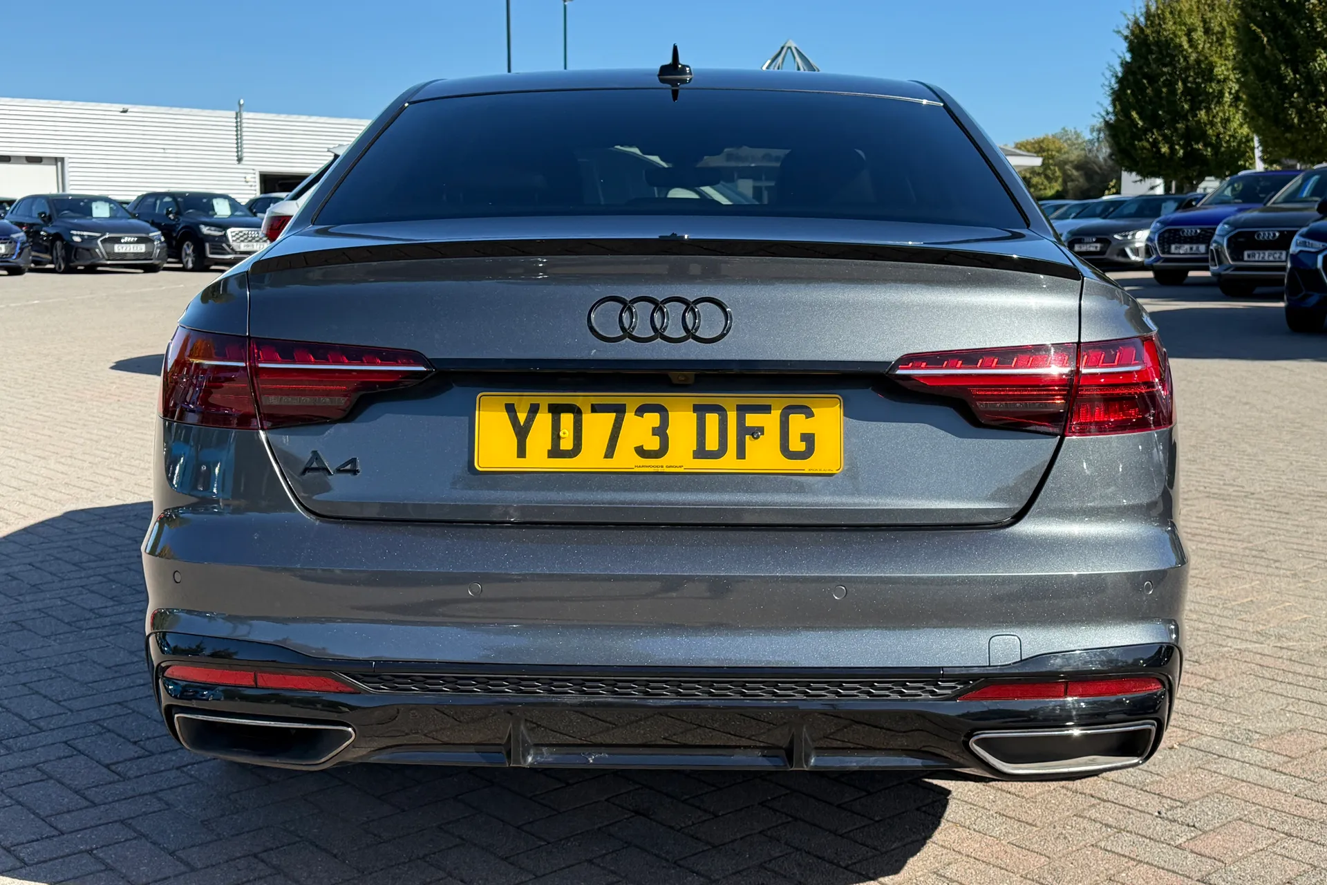 Audi A4 thumbnail image number 33