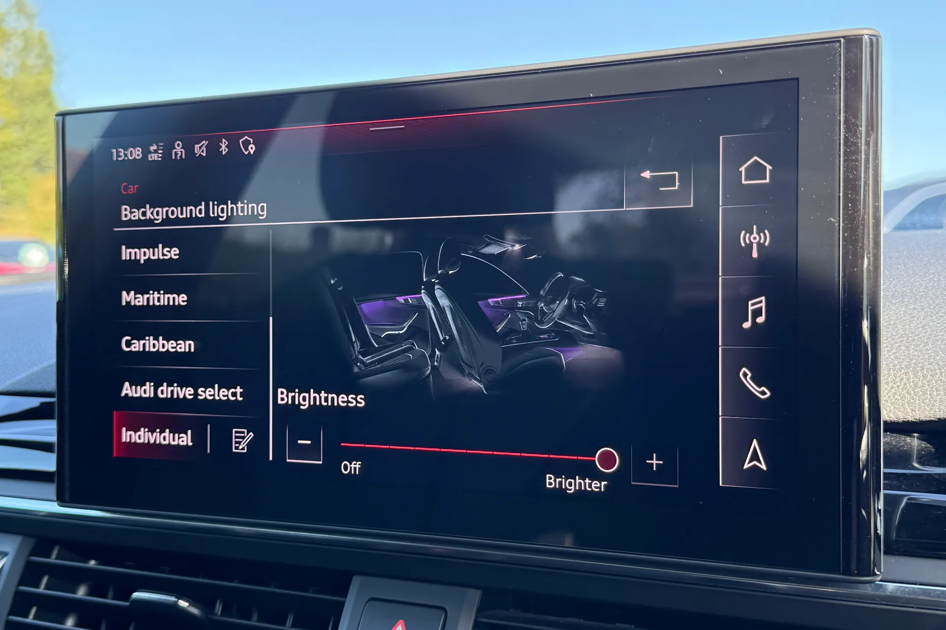 Audi A4 thumbnail image number 11