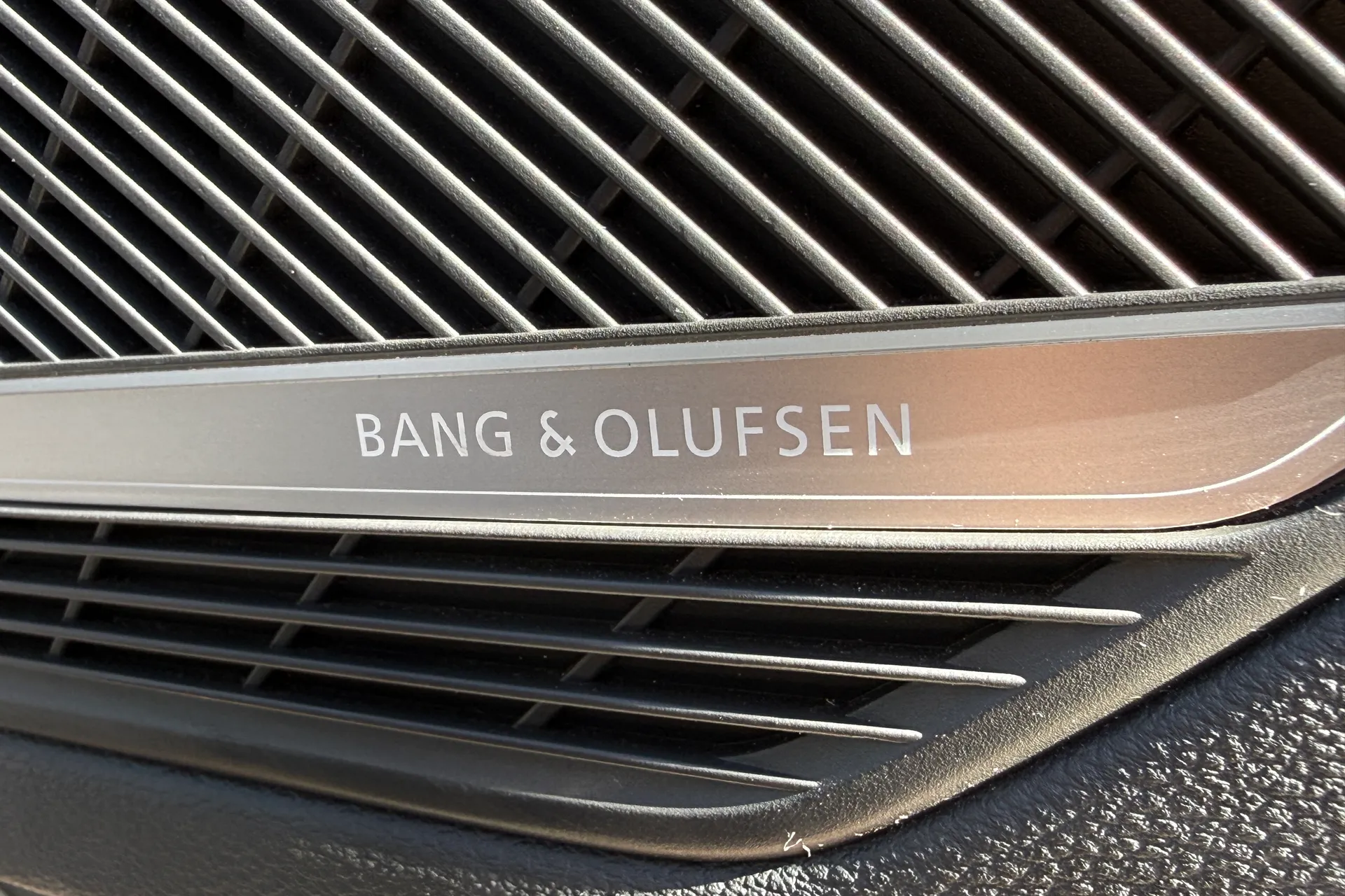 Audi A4 thumbnail image number 17