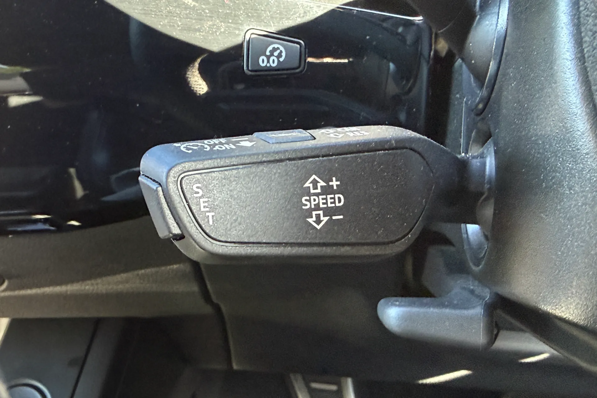 Audi A4 thumbnail image number 18