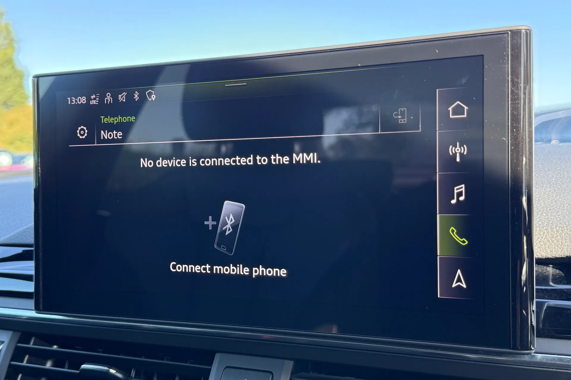 Audi A4 thumbnail image number 12