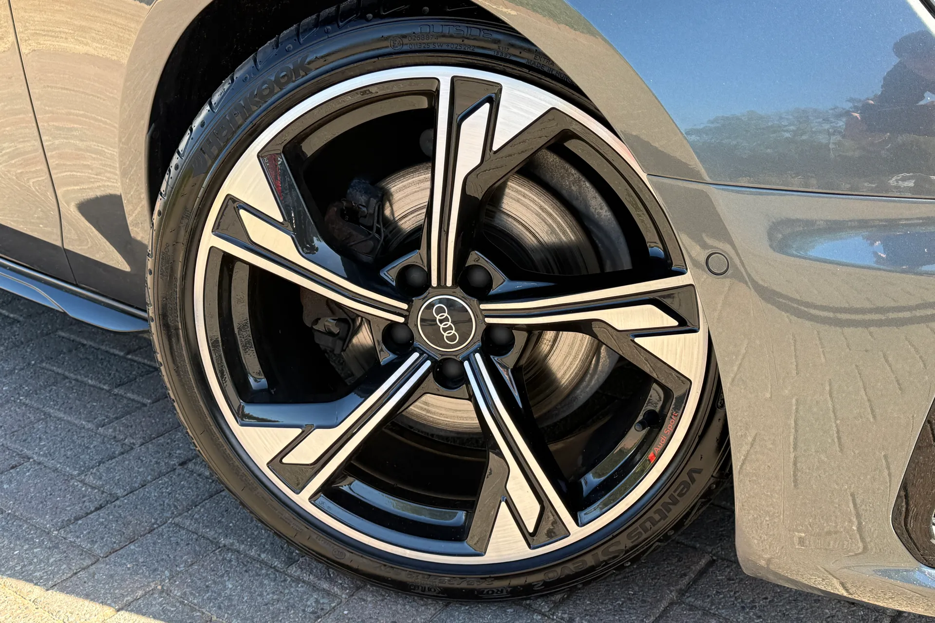 Audi A4 thumbnail image number 8