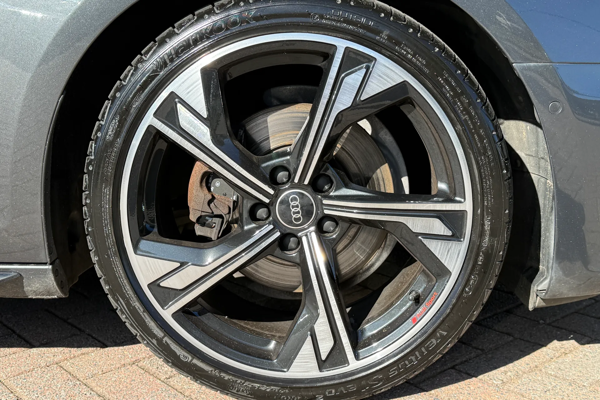 Audi A4 thumbnail image number 49