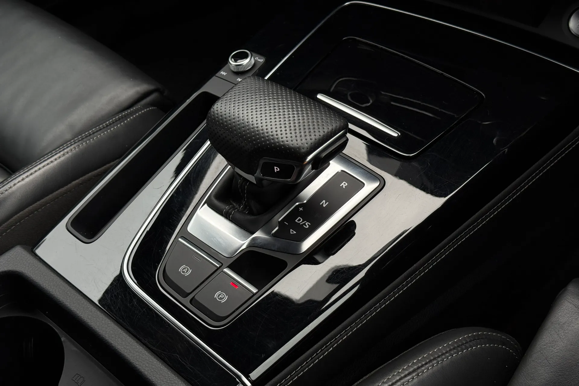 Audi Q5 thumbnail image number 17