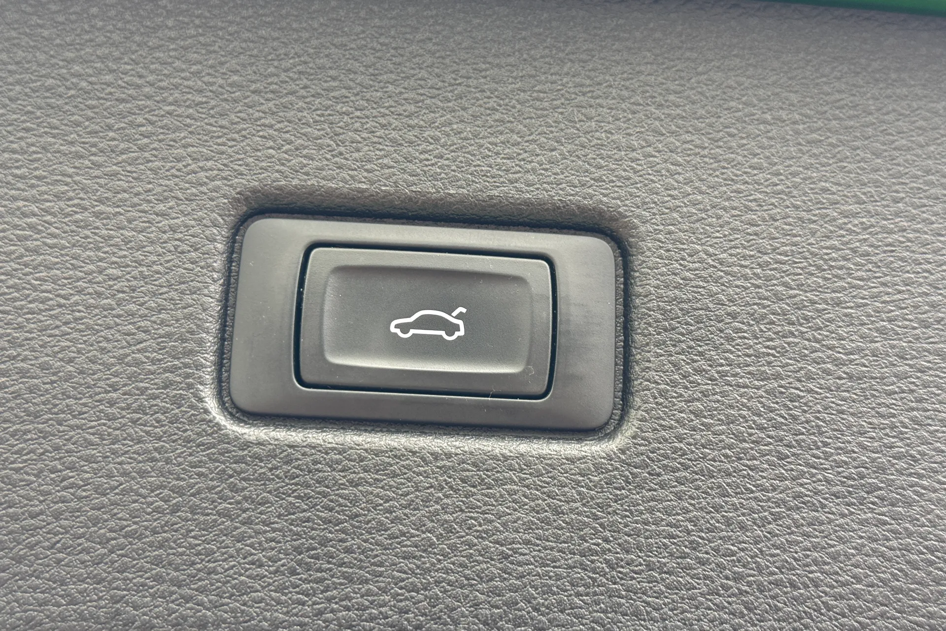 Audi Q5 thumbnail image number 43