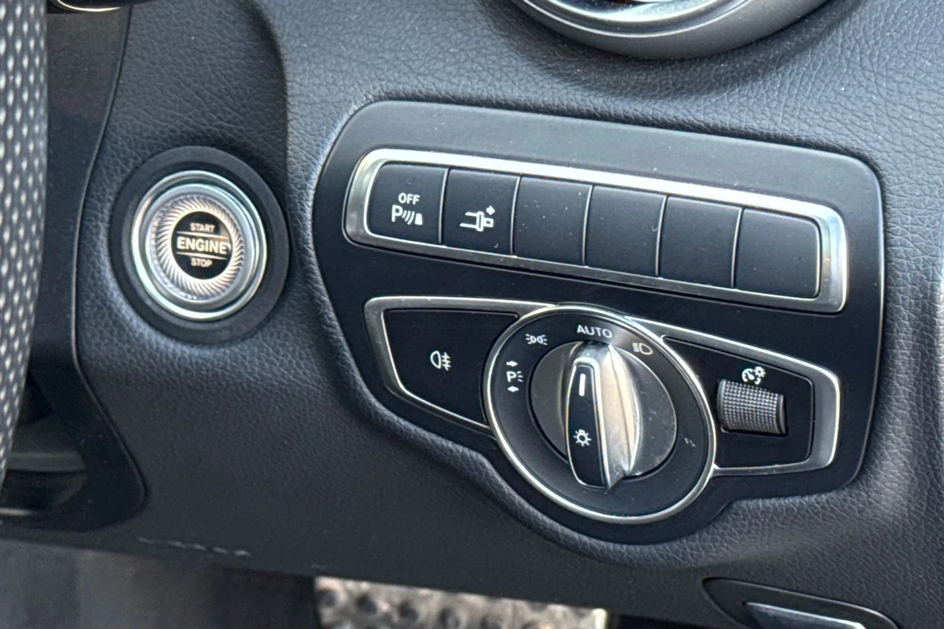 MERCEDES-BENZ C CLASS thumbnail image number 49