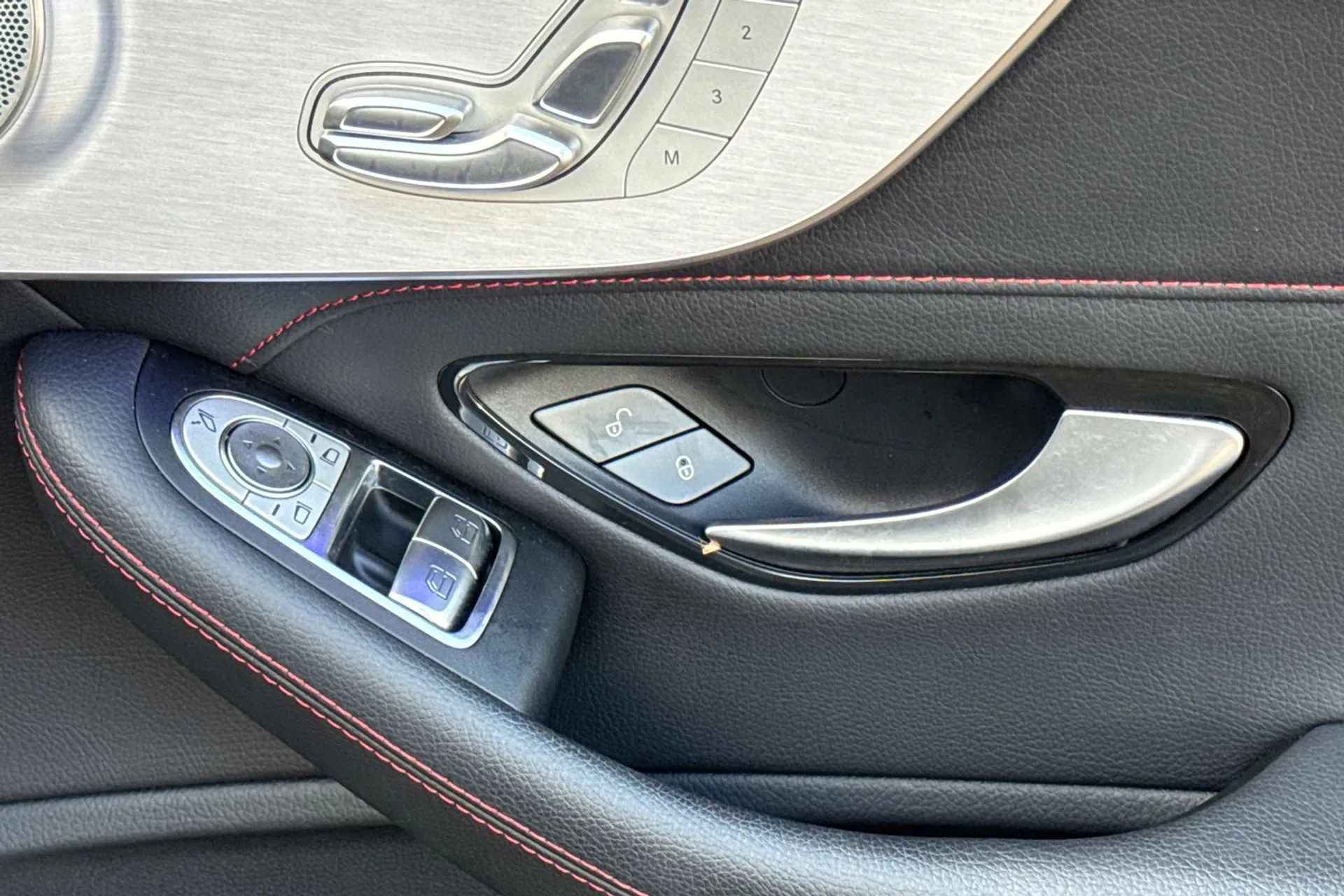 MERCEDES-BENZ C CLASS thumbnail image number 47