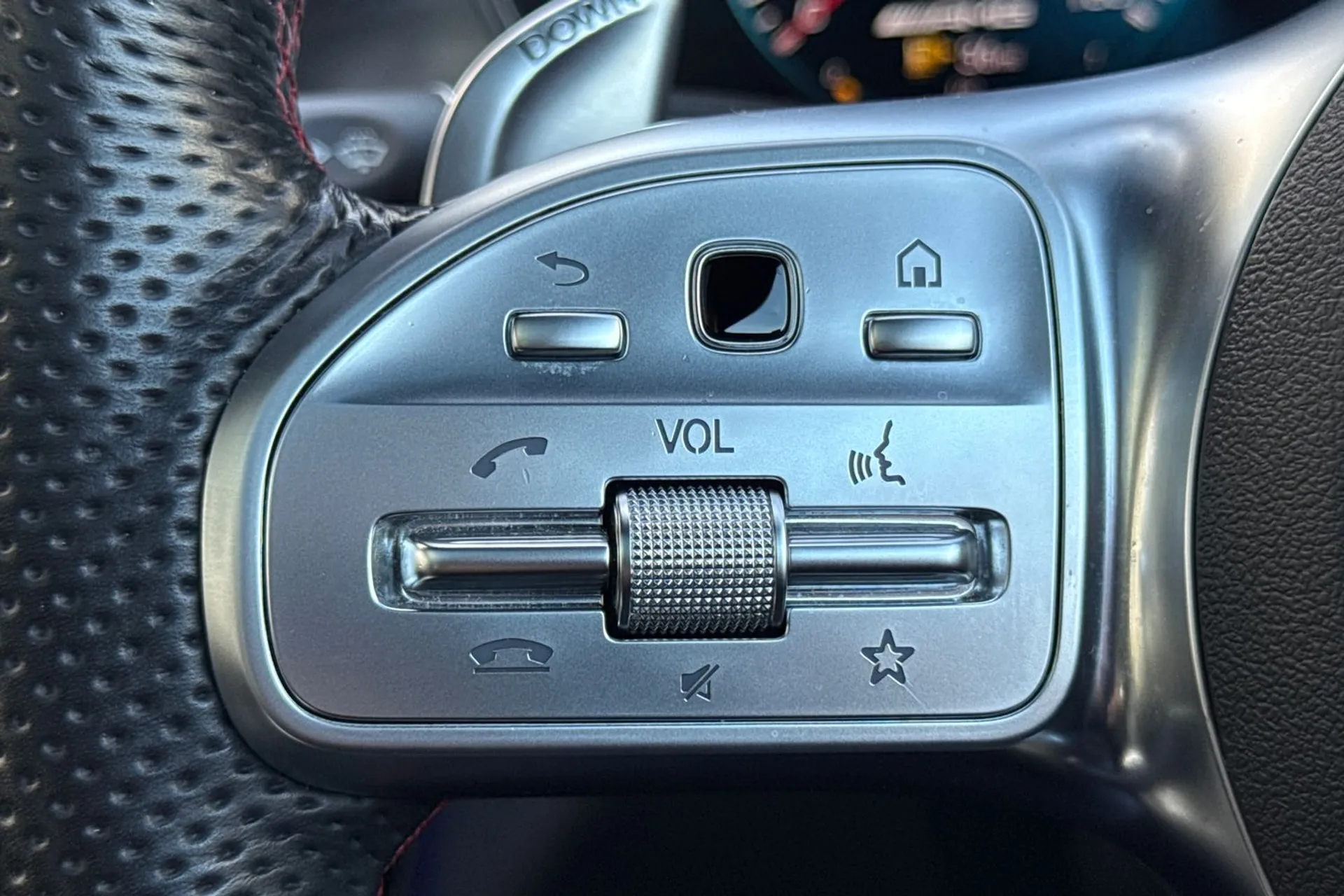 MERCEDES-BENZ C CLASS thumbnail image number 39