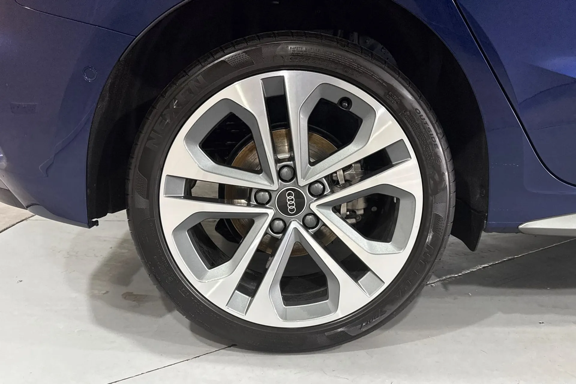 Audi A3 thumbnail image number 12