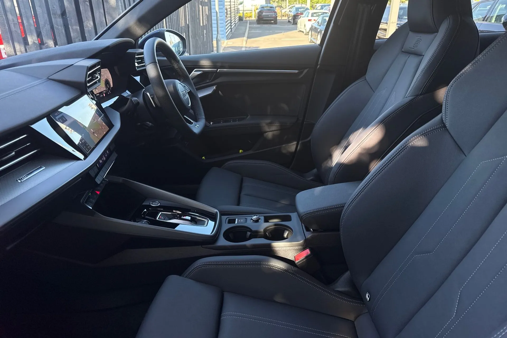 Audi A3 thumbnail image number 32