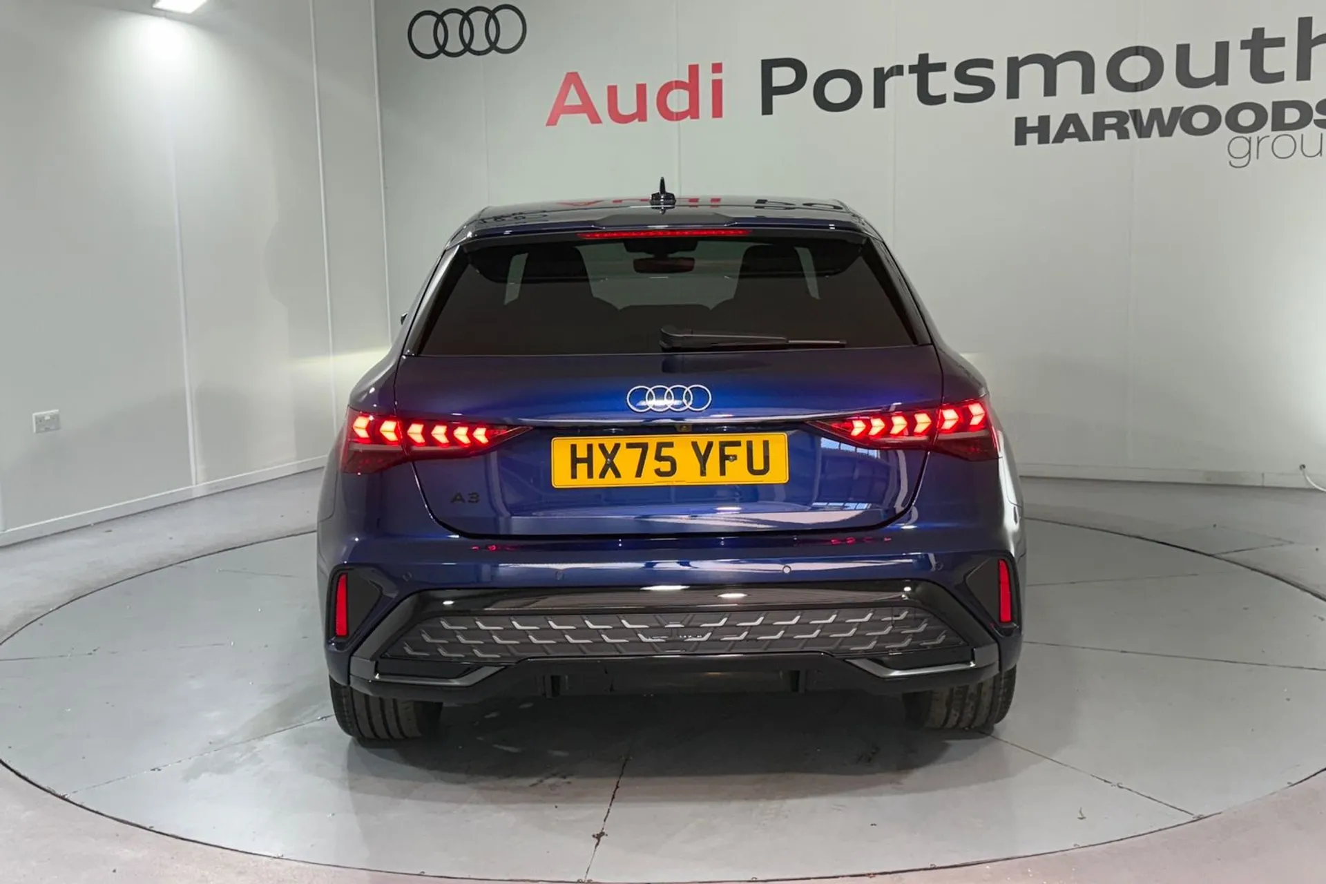 Audi A3 thumbnail image number 8