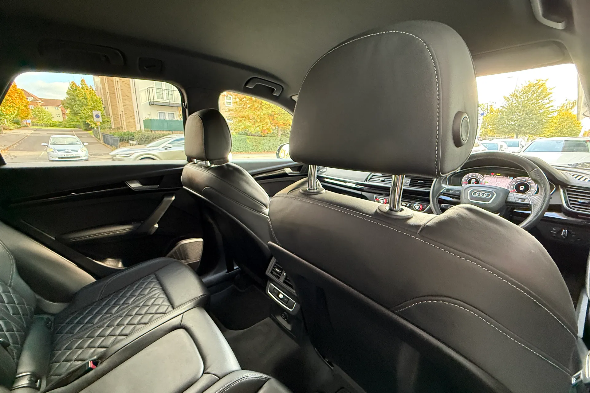 Audi Q5 thumbnail image number 36