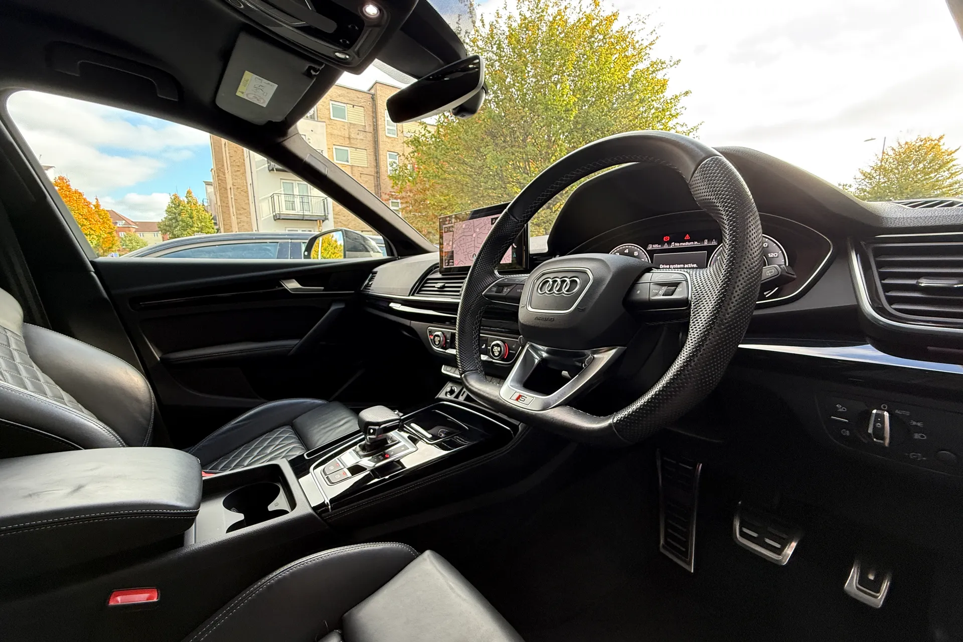 Audi Q5 thumbnail image number 9