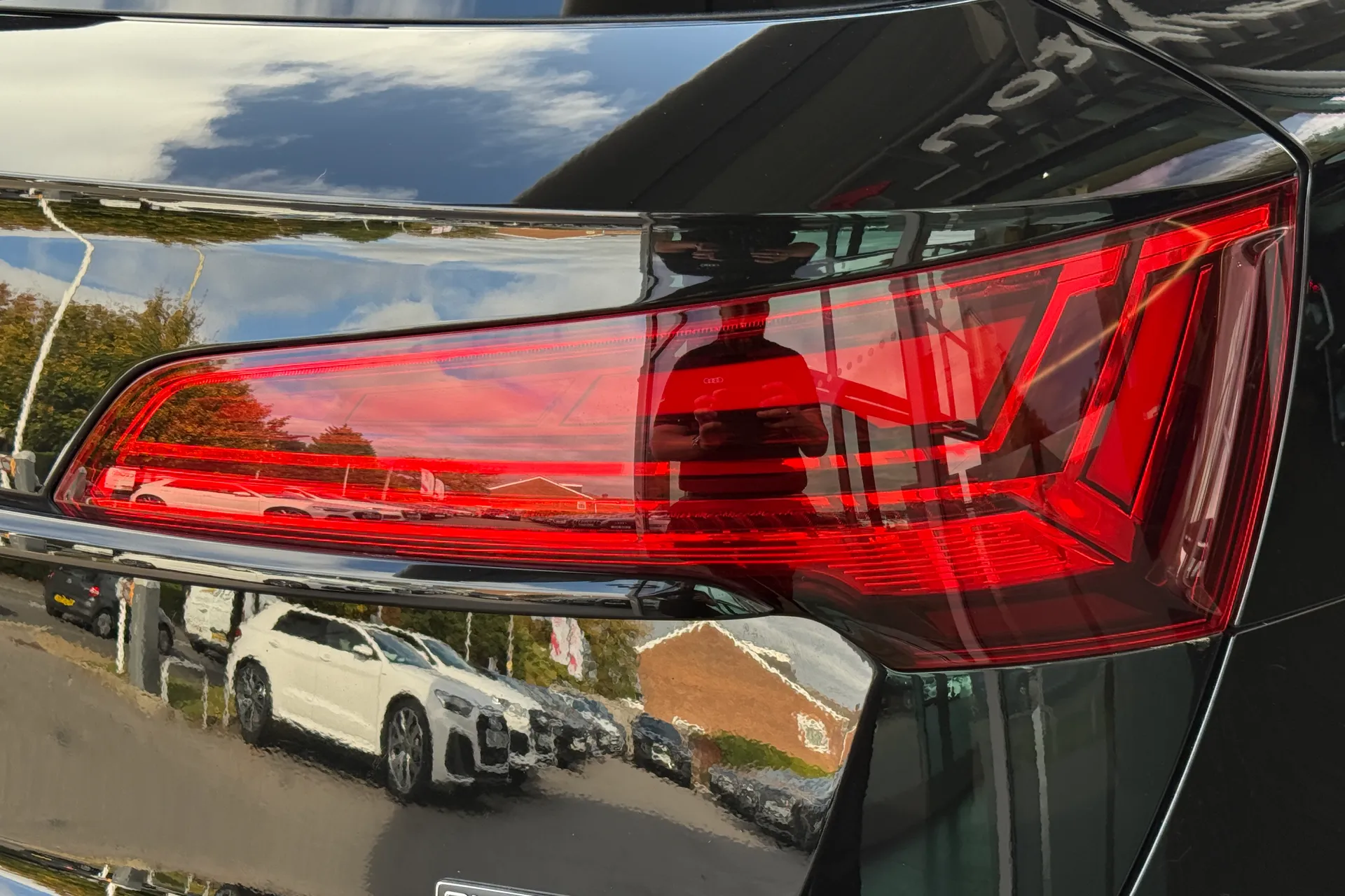 Audi Q5 thumbnail image number 45