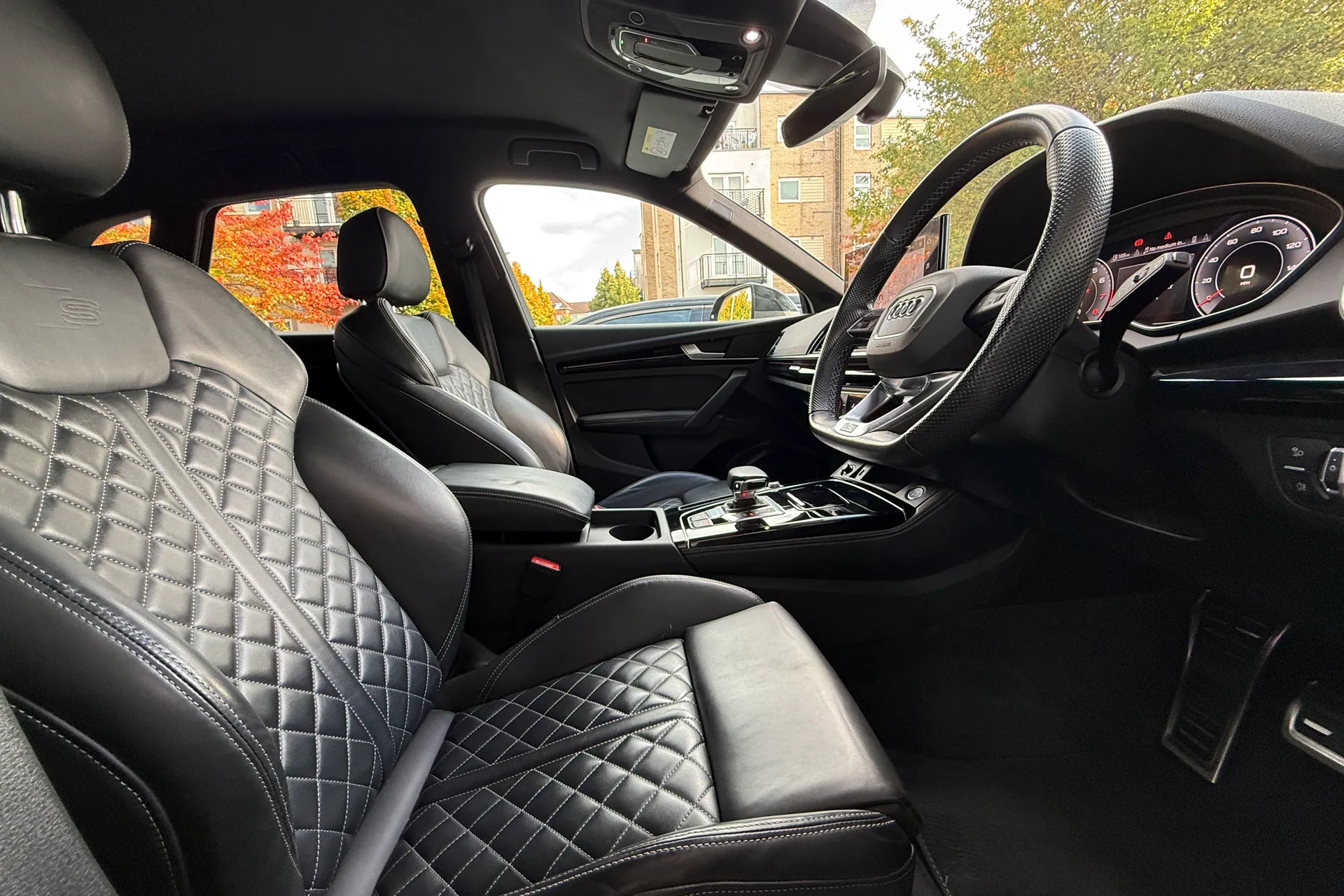 Audi Q5 thumbnail image number 34