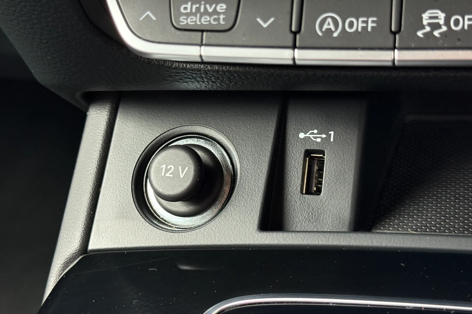 Audi Q5 thumbnail image number 14