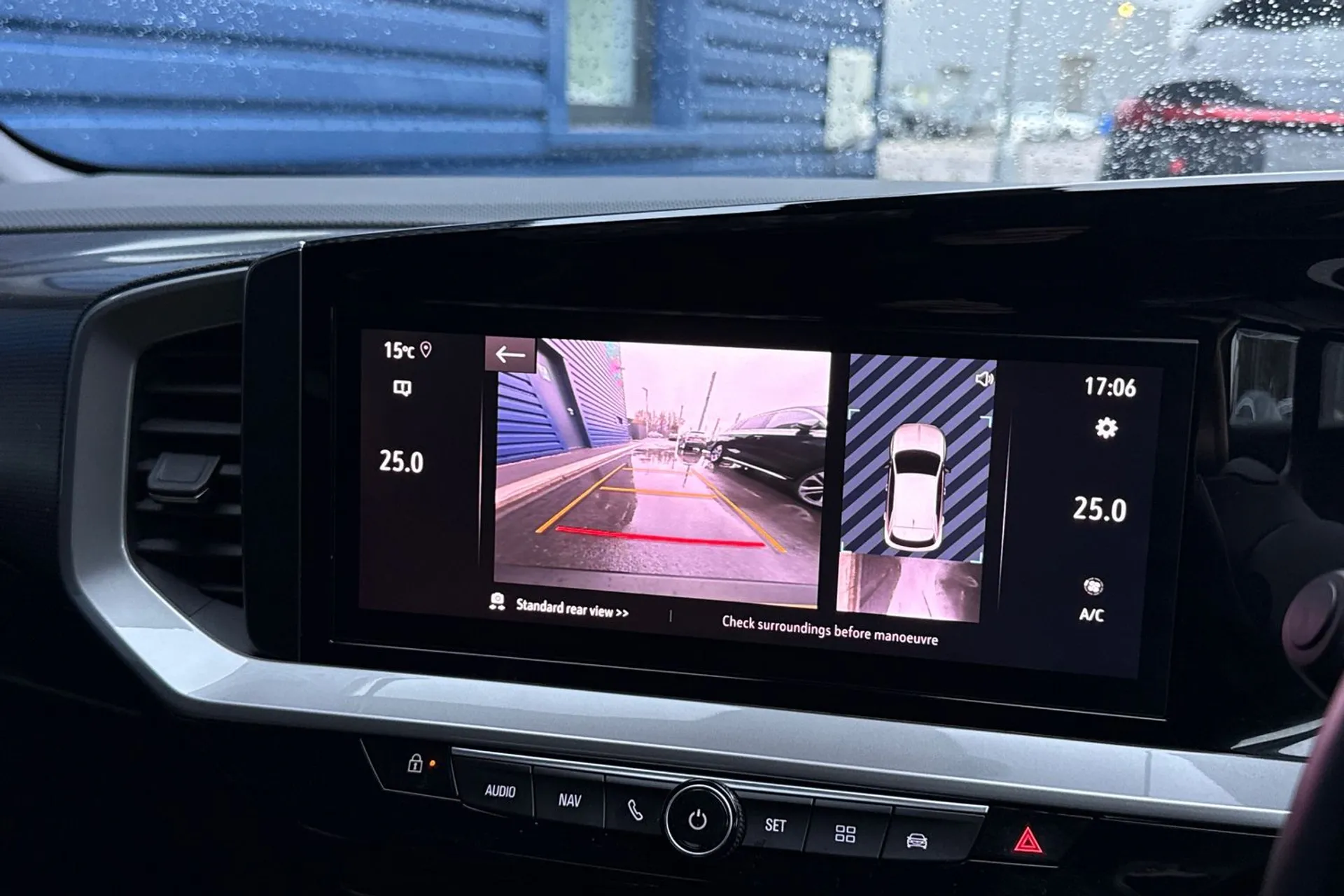 VAUXHALL MOKKA thumbnail image number 4