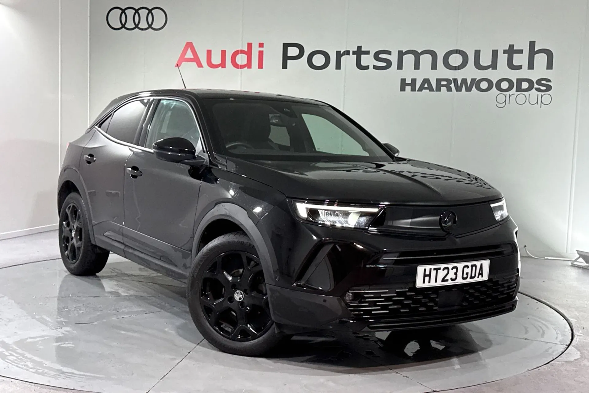 VAUXHALL MOKKA focused image