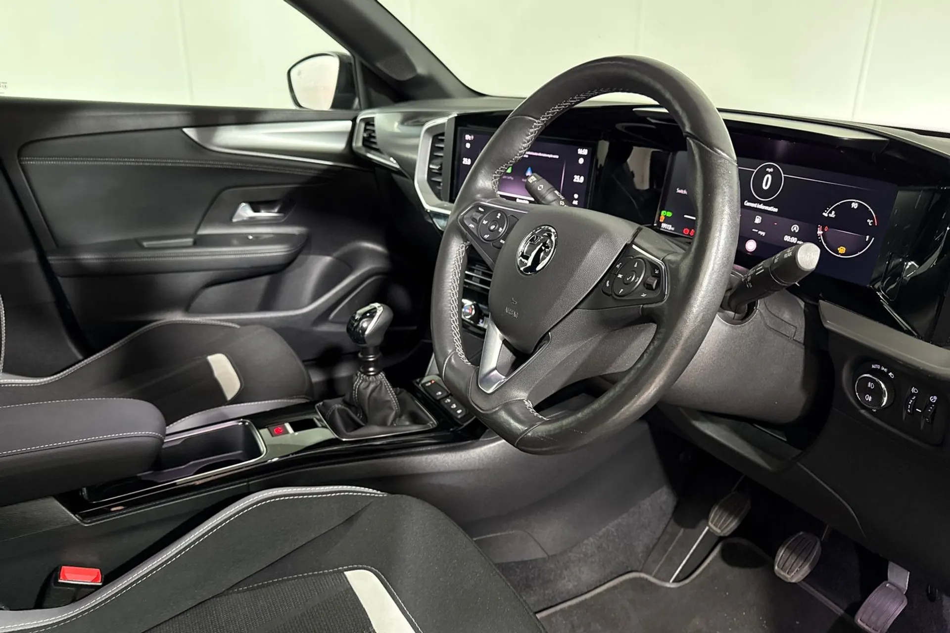 VAUXHALL MOKKA thumbnail image number 25