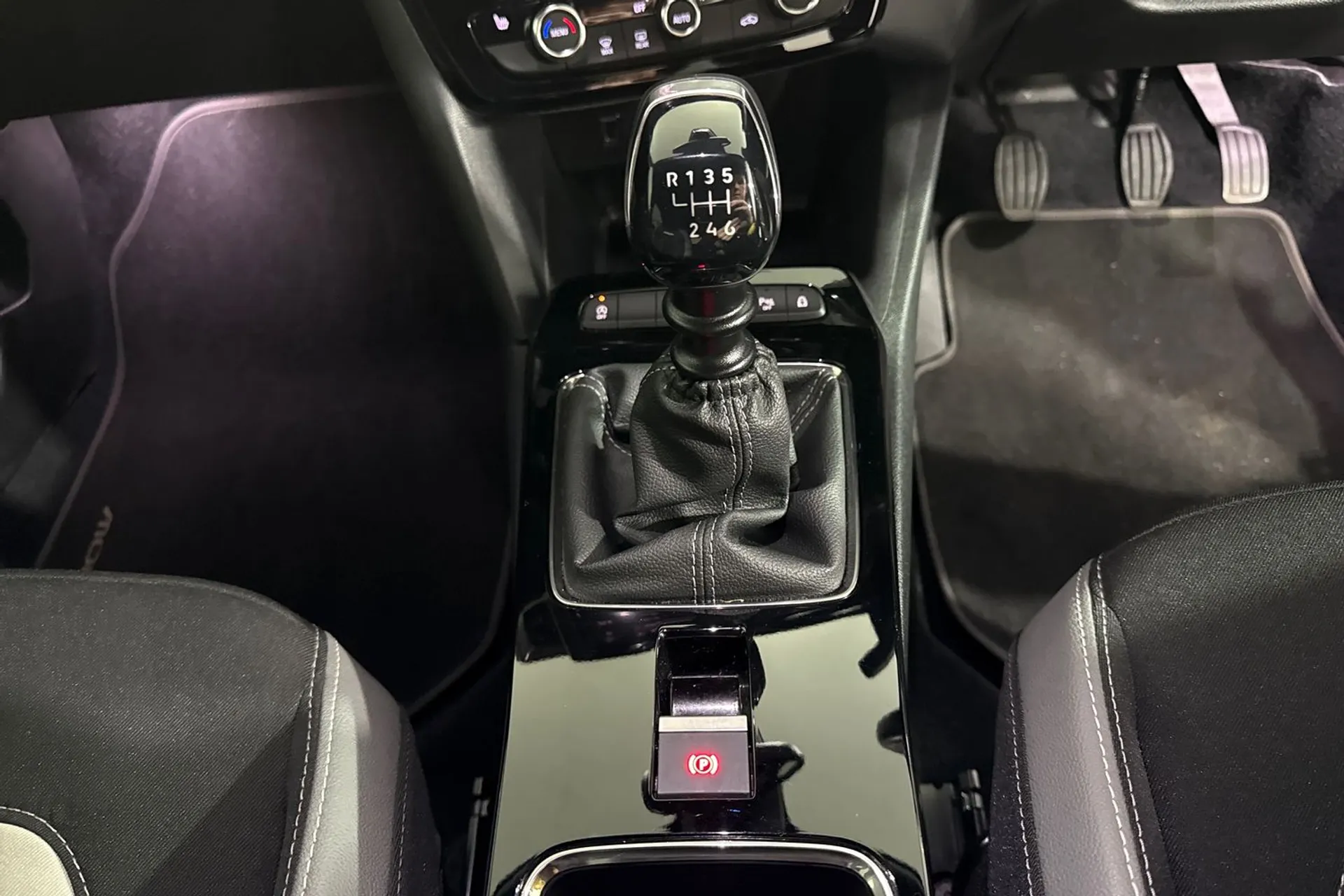 VAUXHALL MOKKA thumbnail image number 40