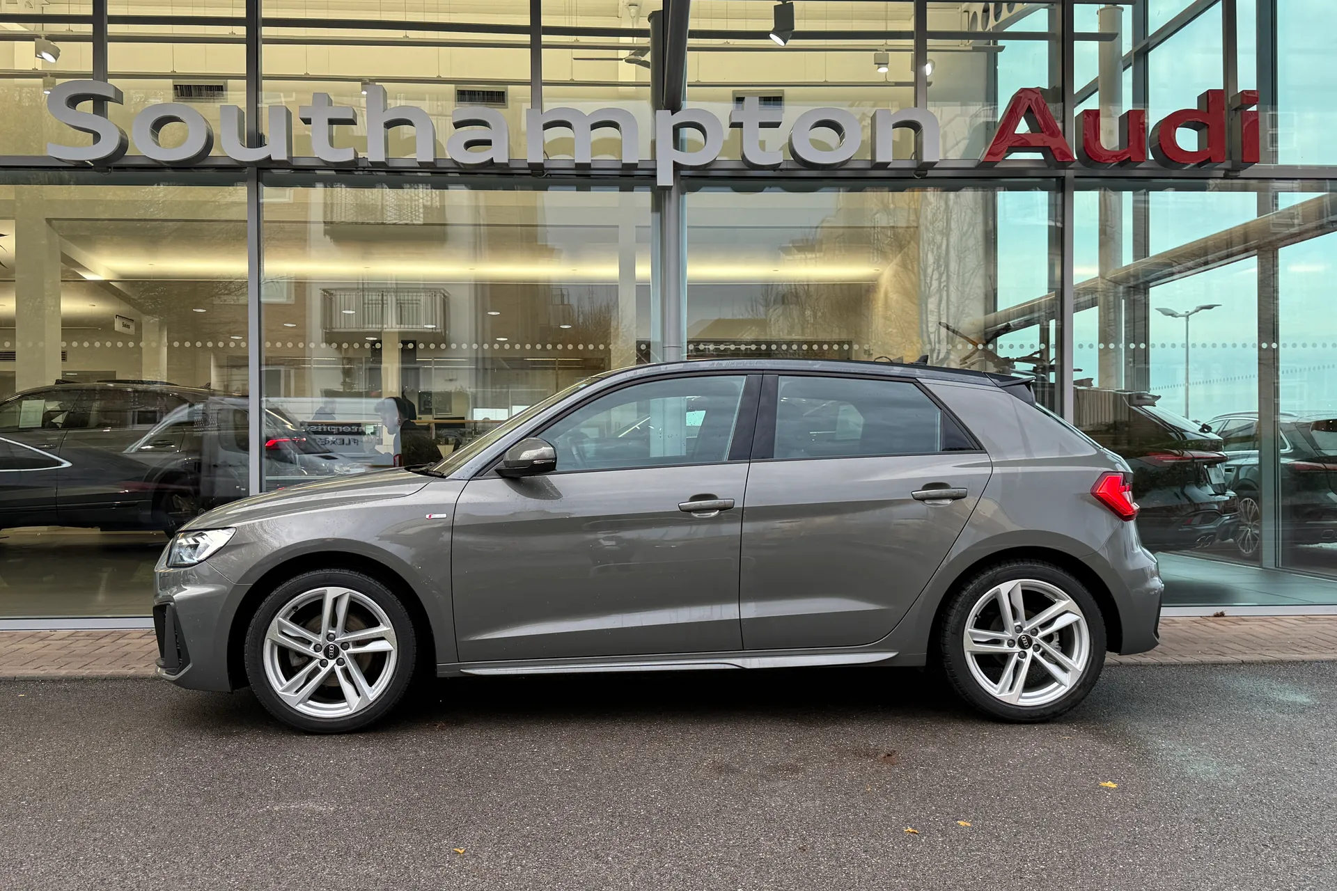 Audi A1 thumbnail image number 6