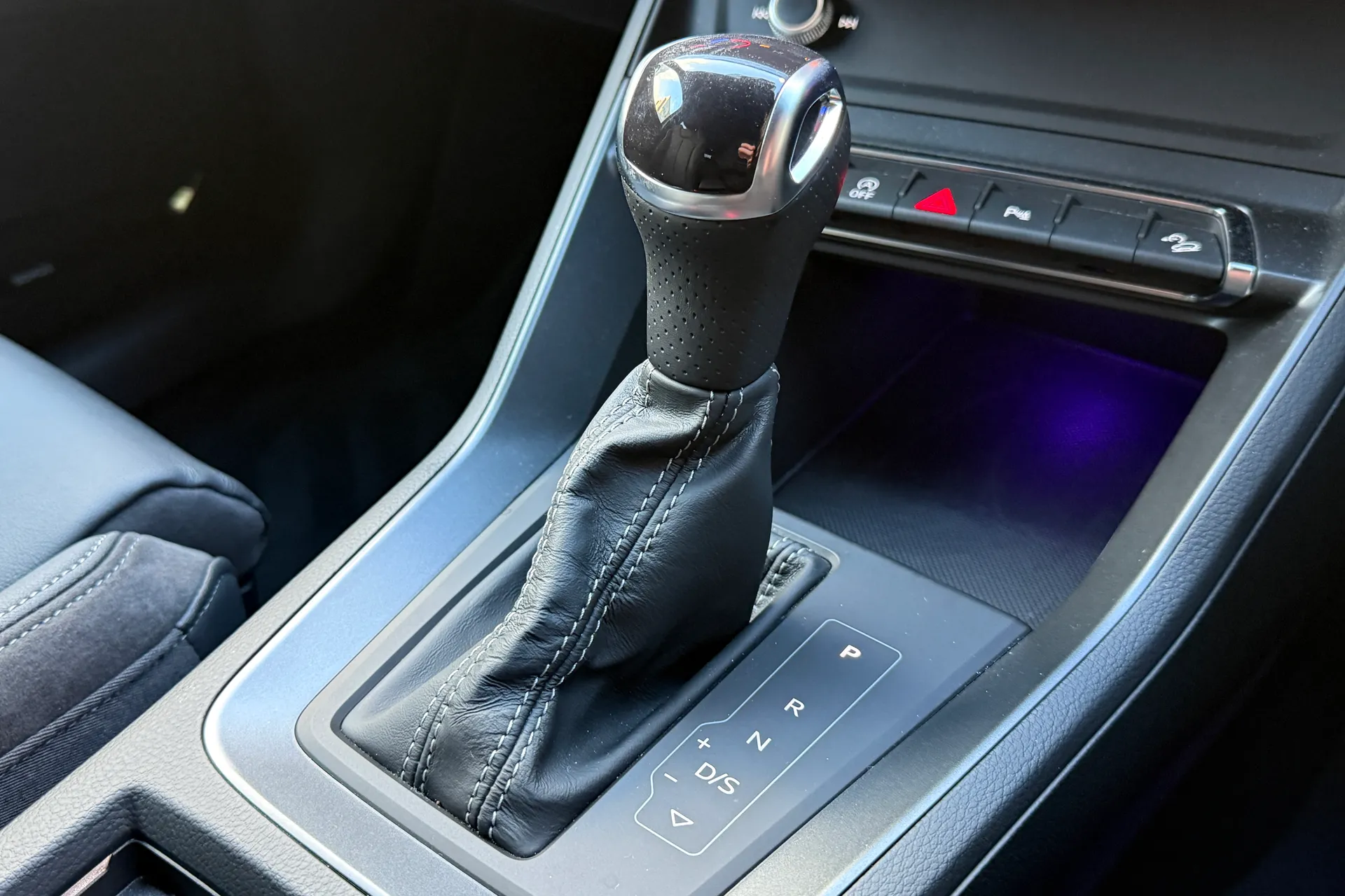 Audi Q3 thumbnail image number 27