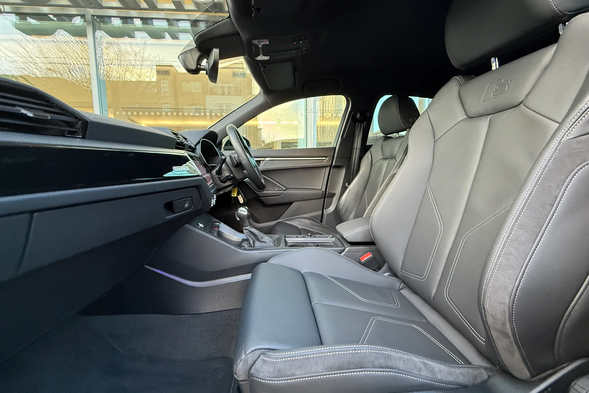 Audi Q3 thumbnail image number 52