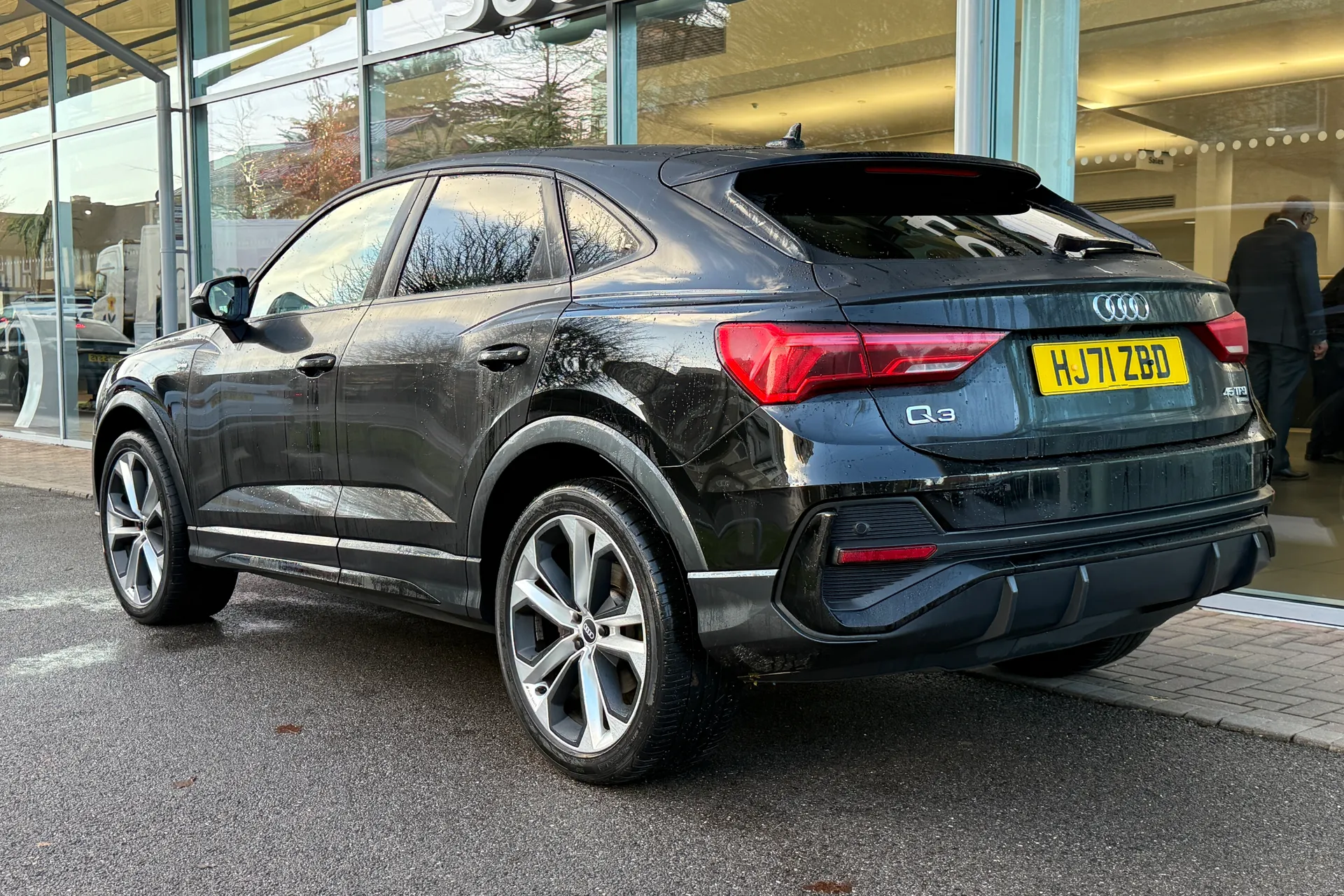 Audi Q3 thumbnail image number 8