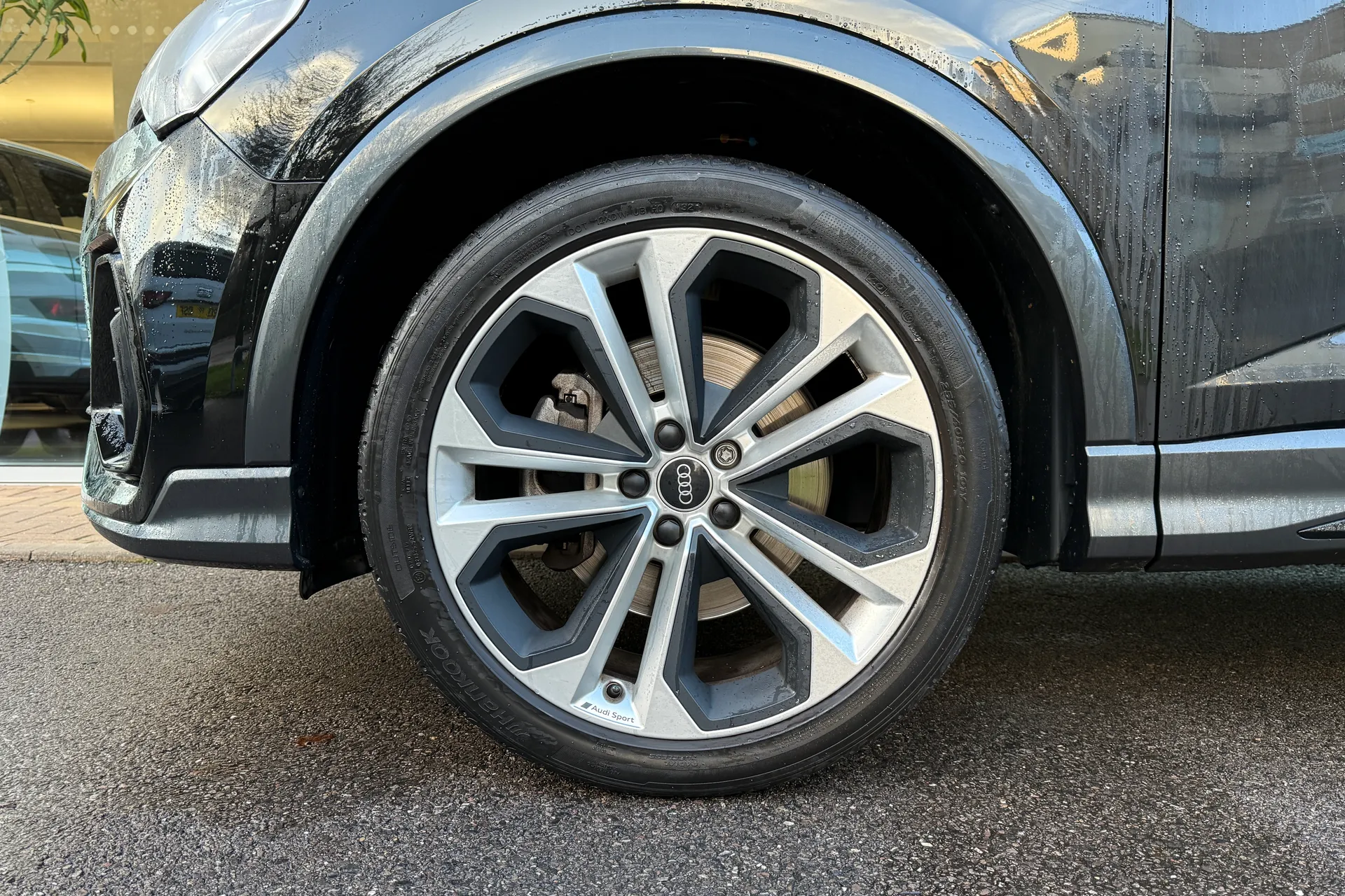 Audi Q3 thumbnail image number 9