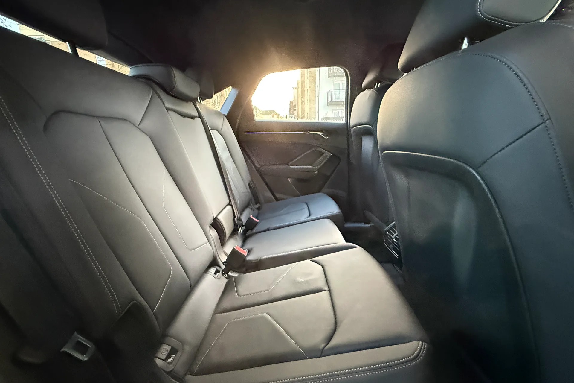 Audi Q3 thumbnail image number 42