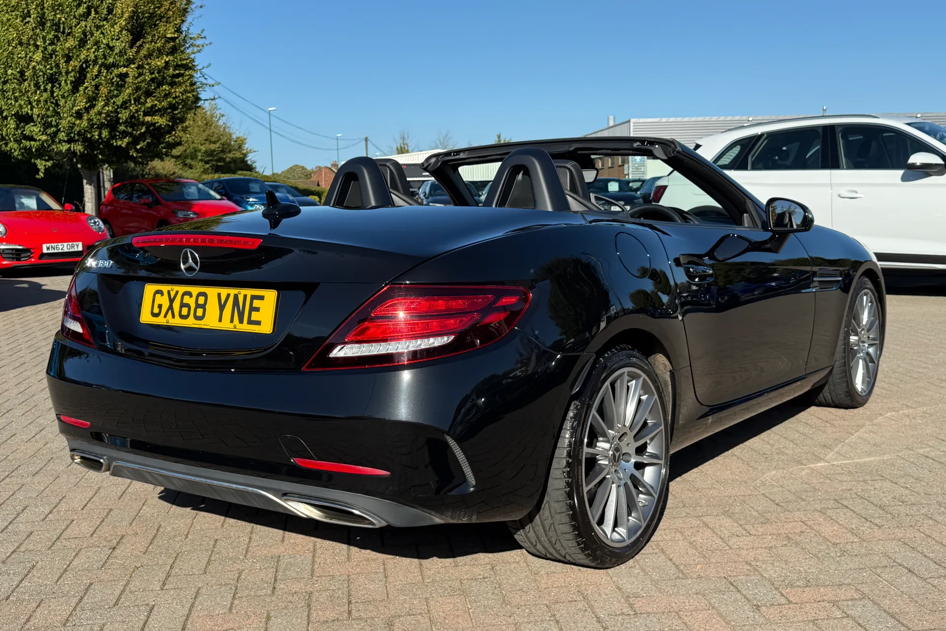 MERCEDES-BENZ SLC thumbnail image number 4