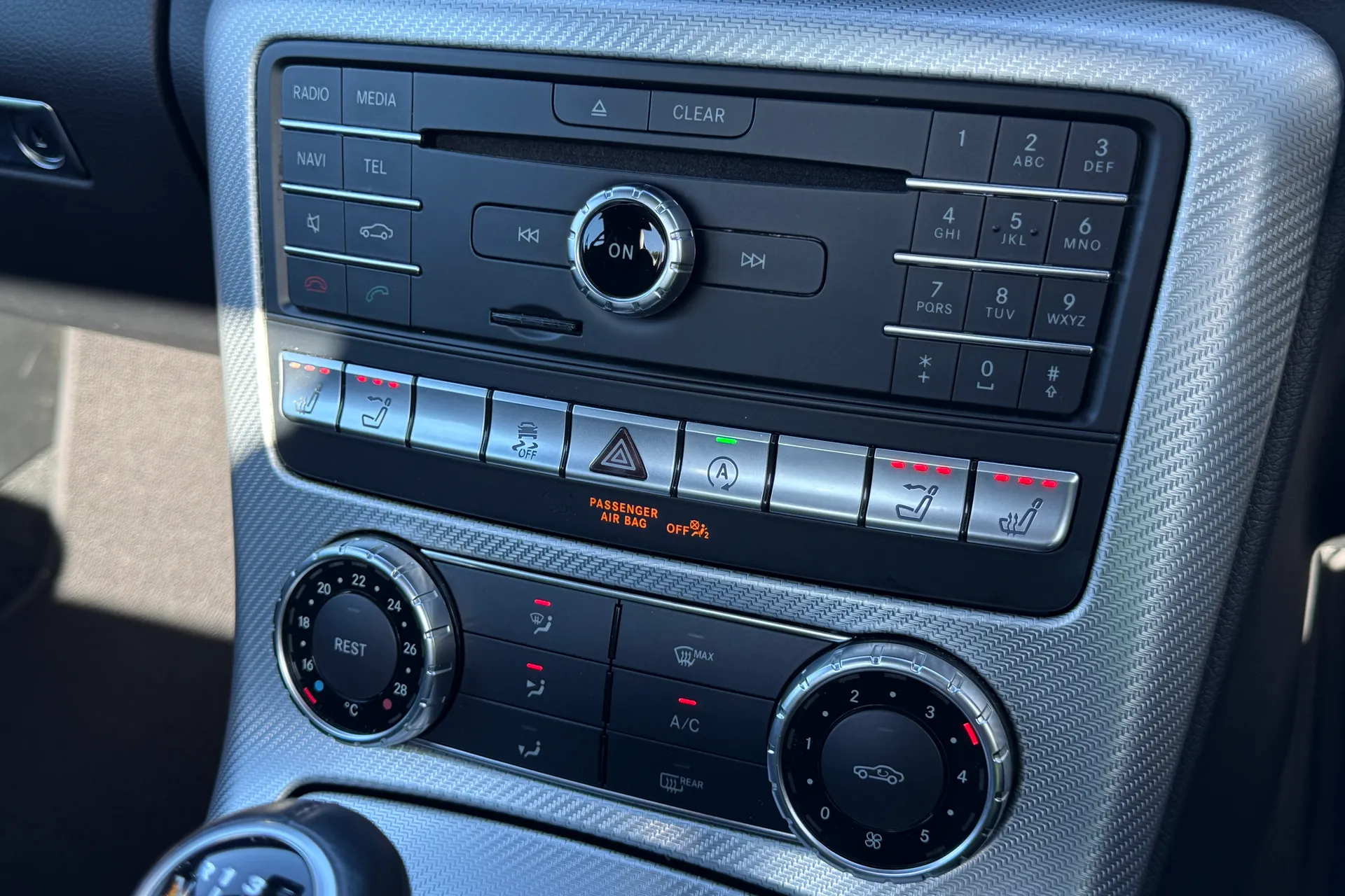 MERCEDES-BENZ SLC thumbnail image number 10