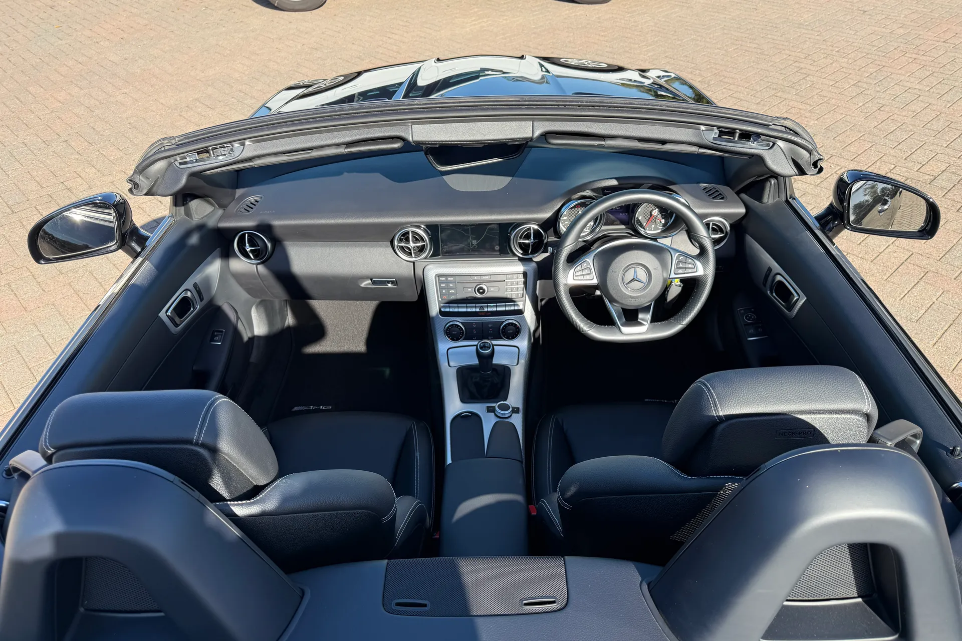 MERCEDES-BENZ SLC thumbnail image number 3