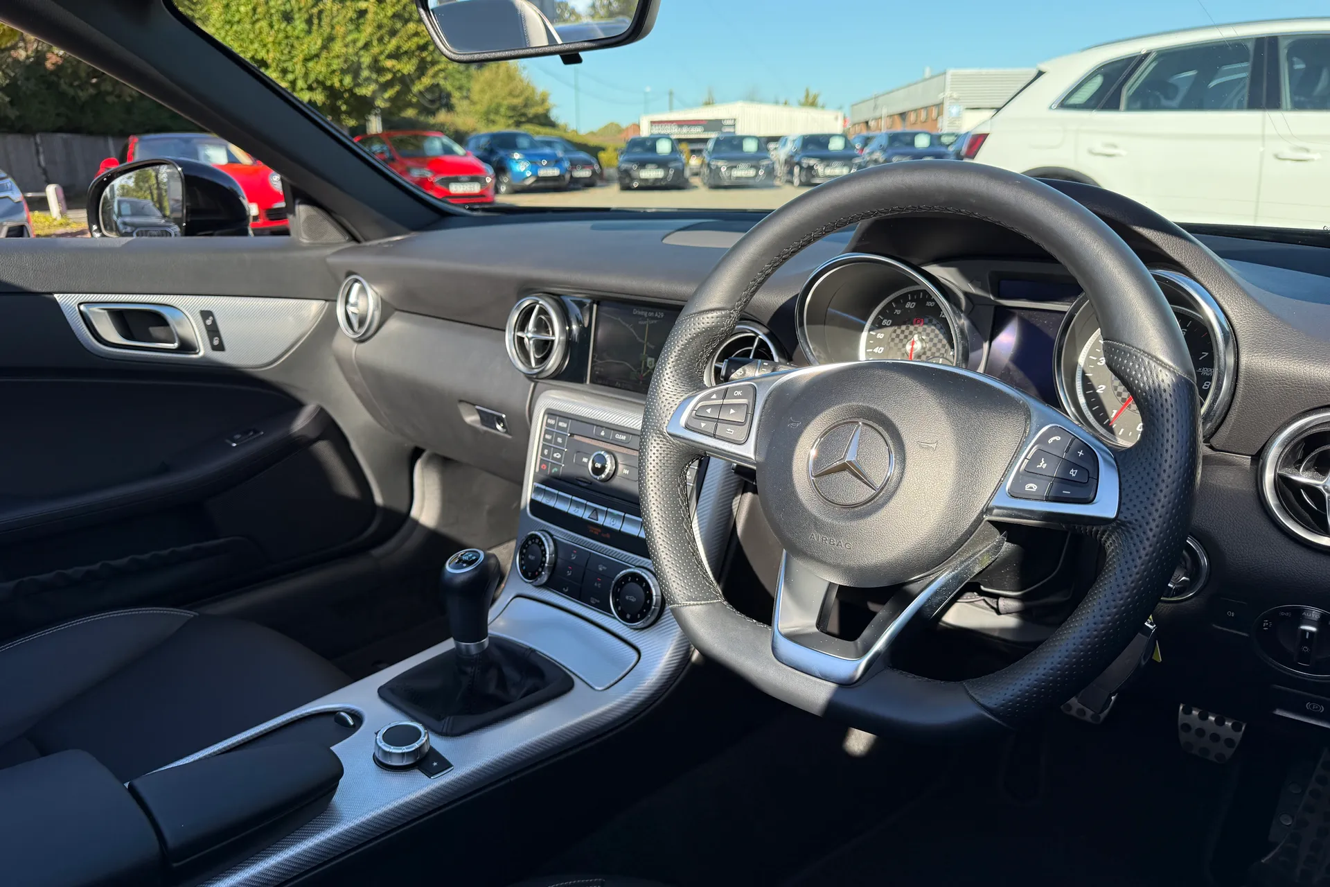 MERCEDES-BENZ SLC thumbnail image number 21