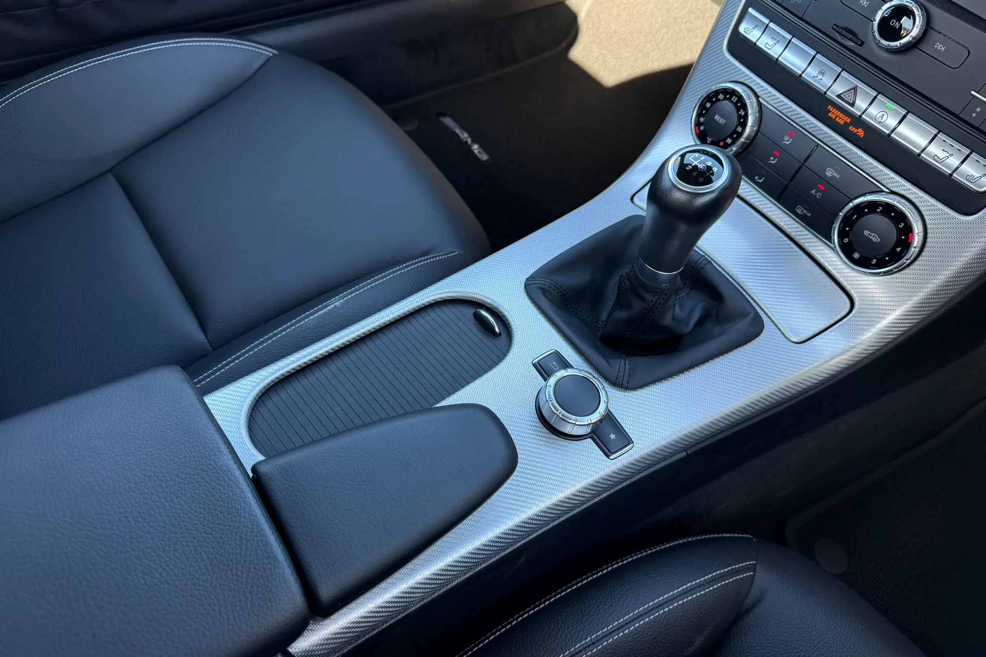 MERCEDES-BENZ SLC thumbnail image number 28