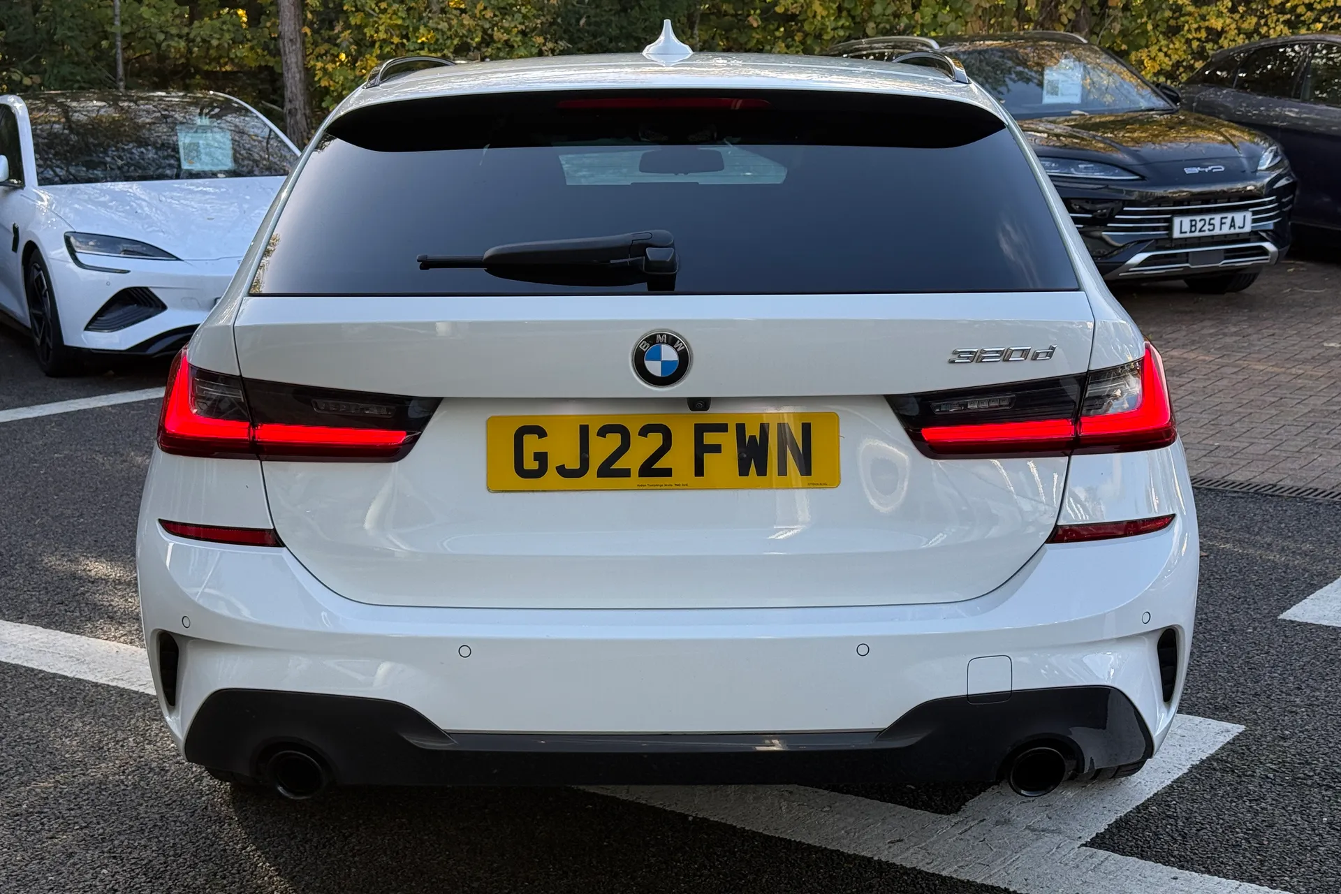 BMW 3 SERIES thumbnail image number 9