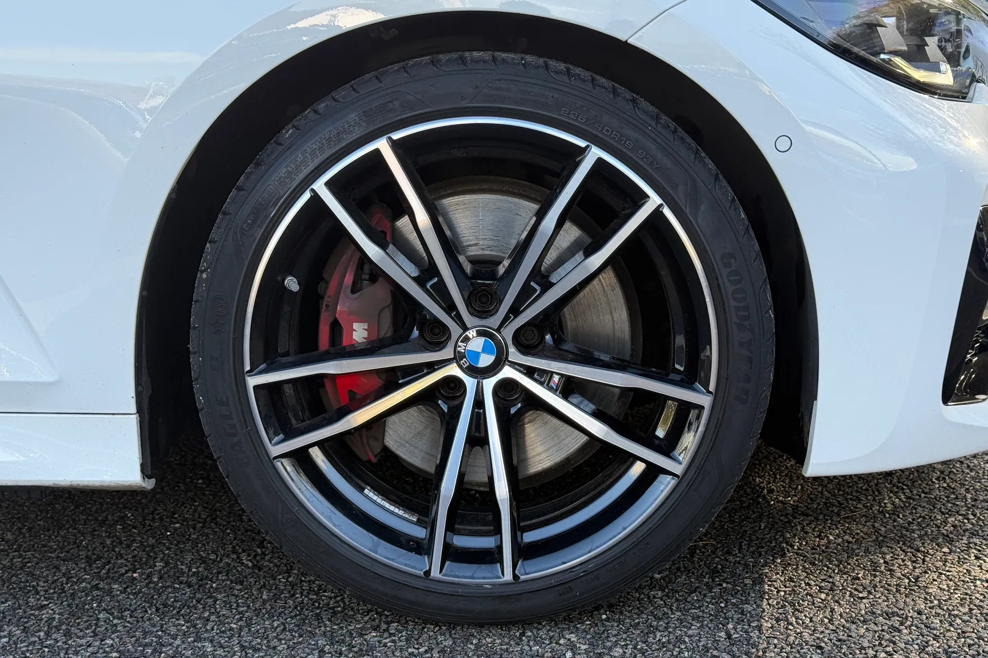 BMW 3 SERIES thumbnail image number 22