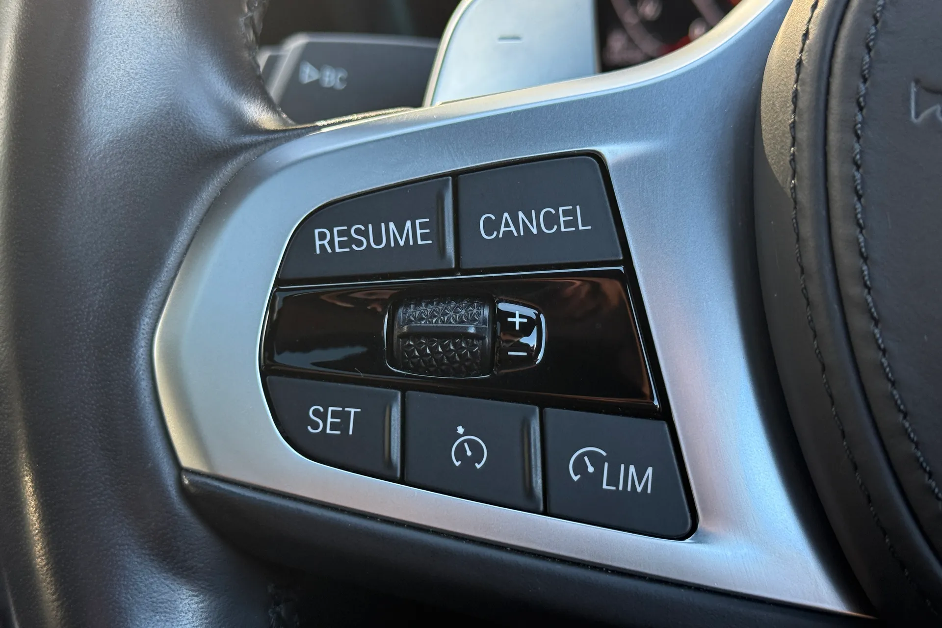 BMW 3 SERIES thumbnail image number 25