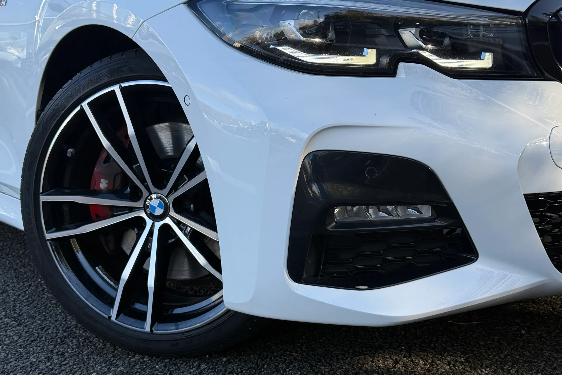 BMW 3 SERIES thumbnail image number 21