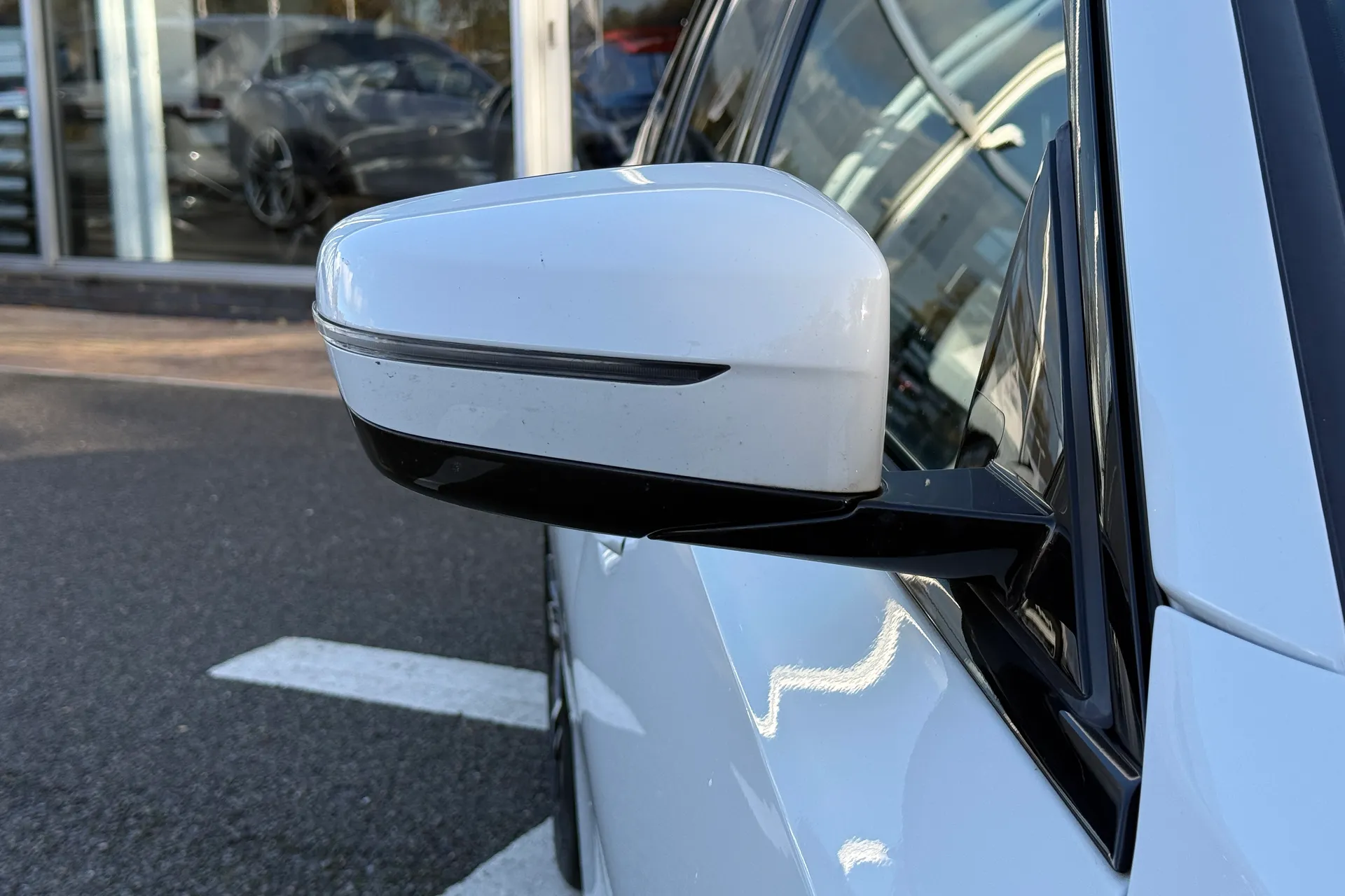 BMW 3 SERIES thumbnail image number 23