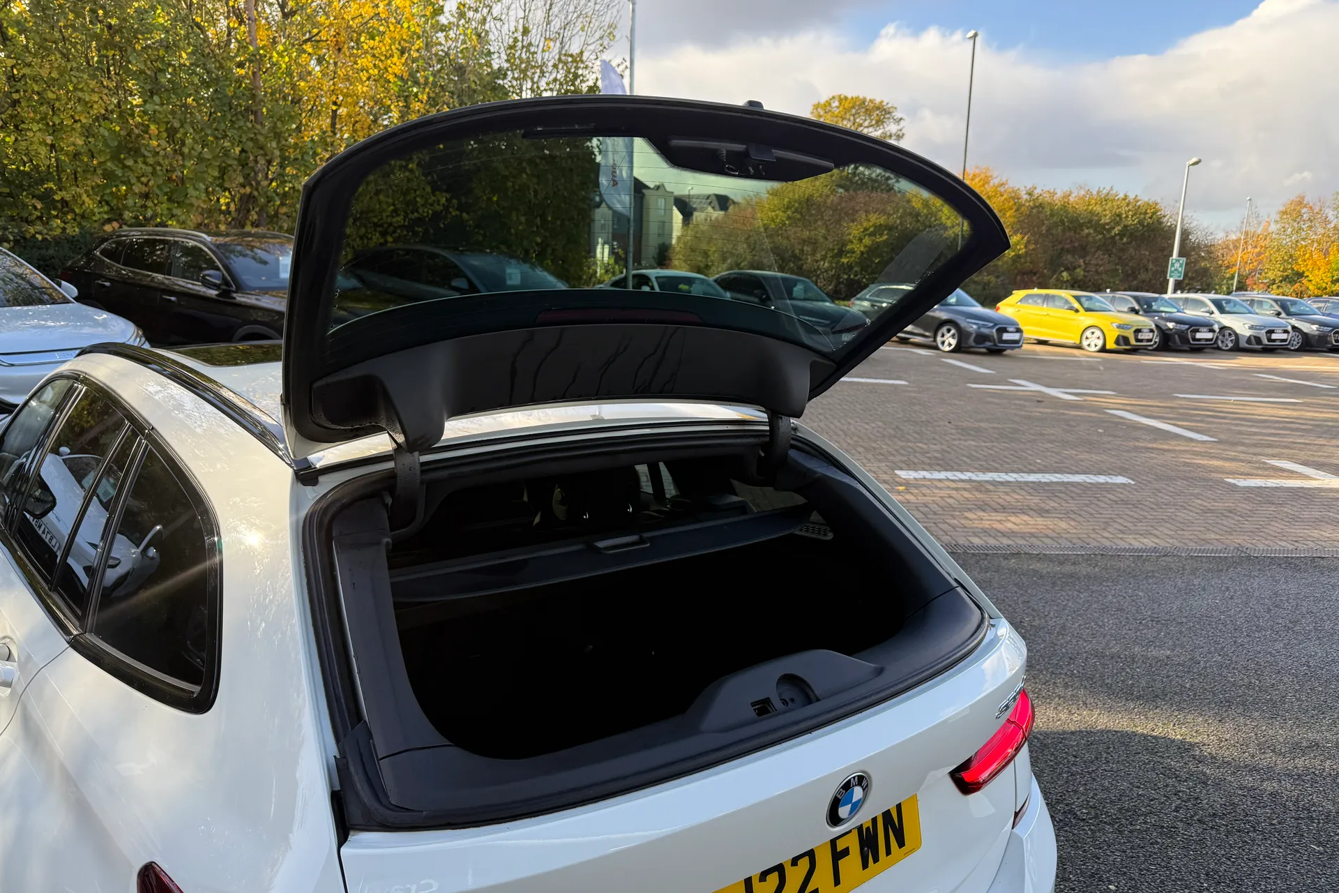 BMW 3 SERIES thumbnail image number 57