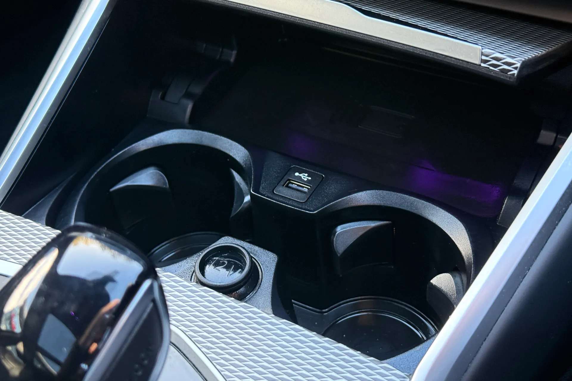 BMW 3 SERIES thumbnail image number 41