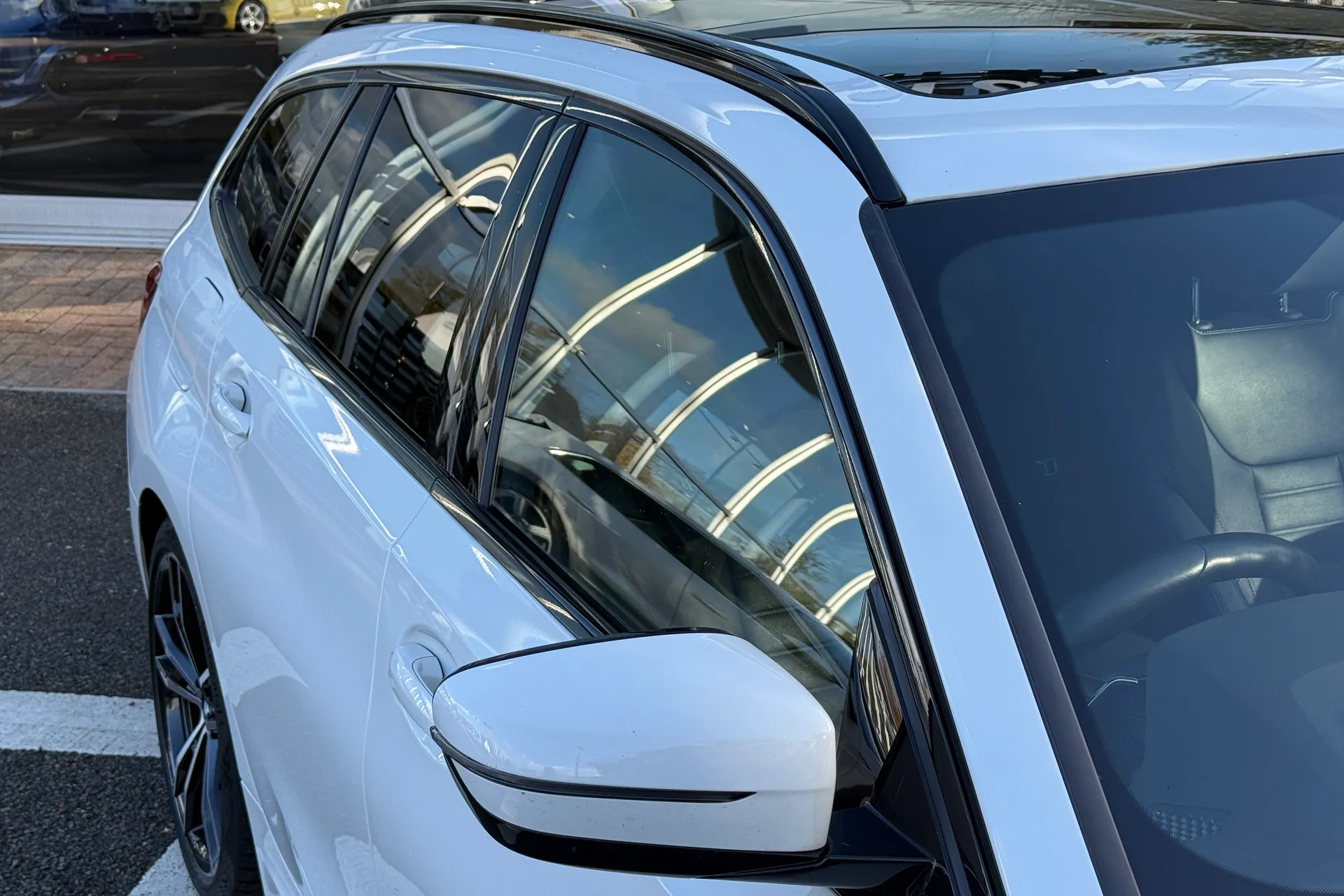 BMW 3 SERIES thumbnail image number 24